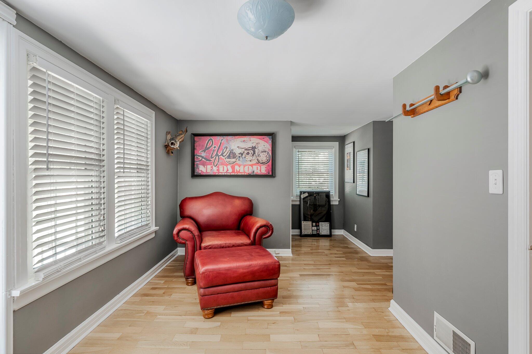 property viewer photo 16