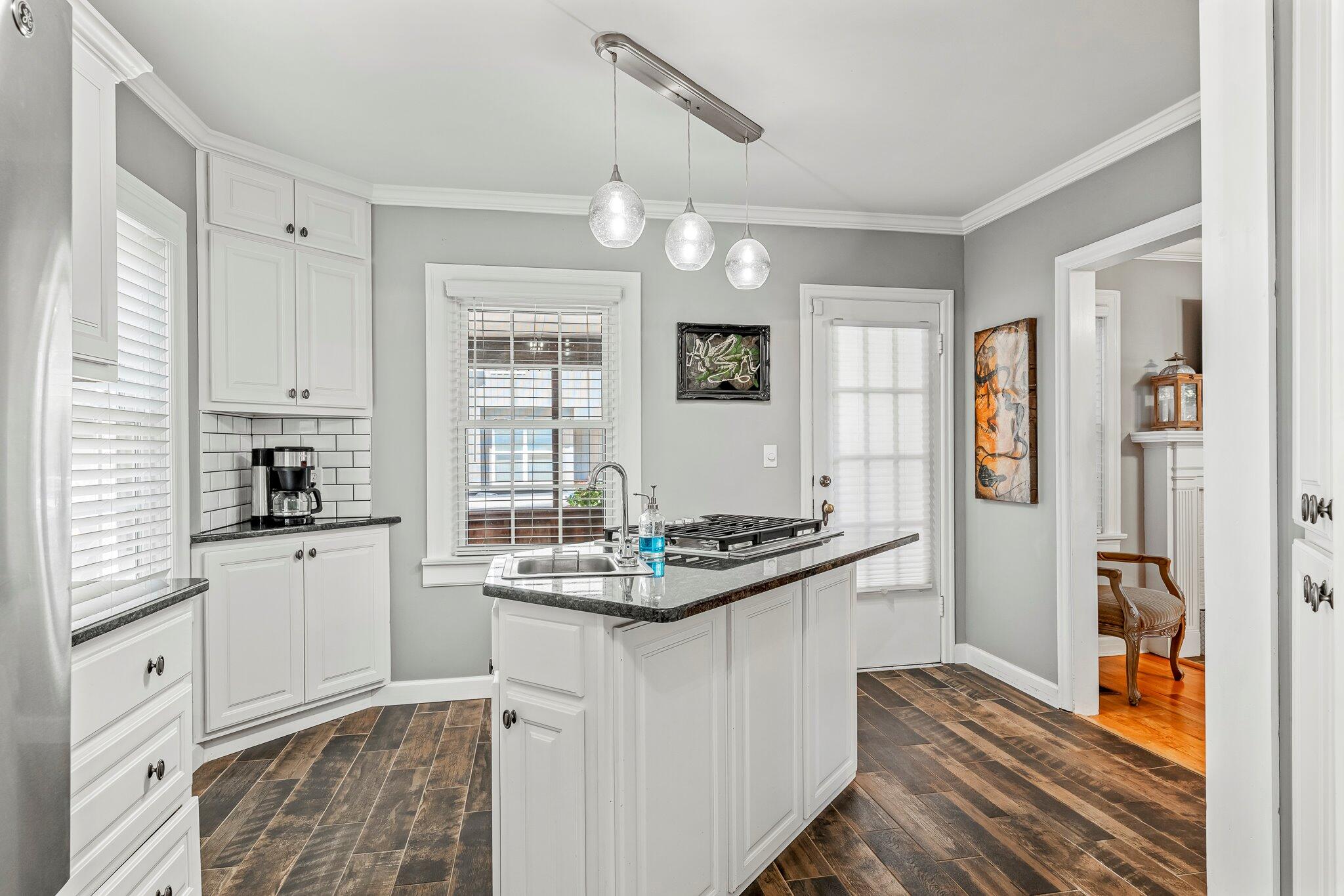 property viewer photo 8