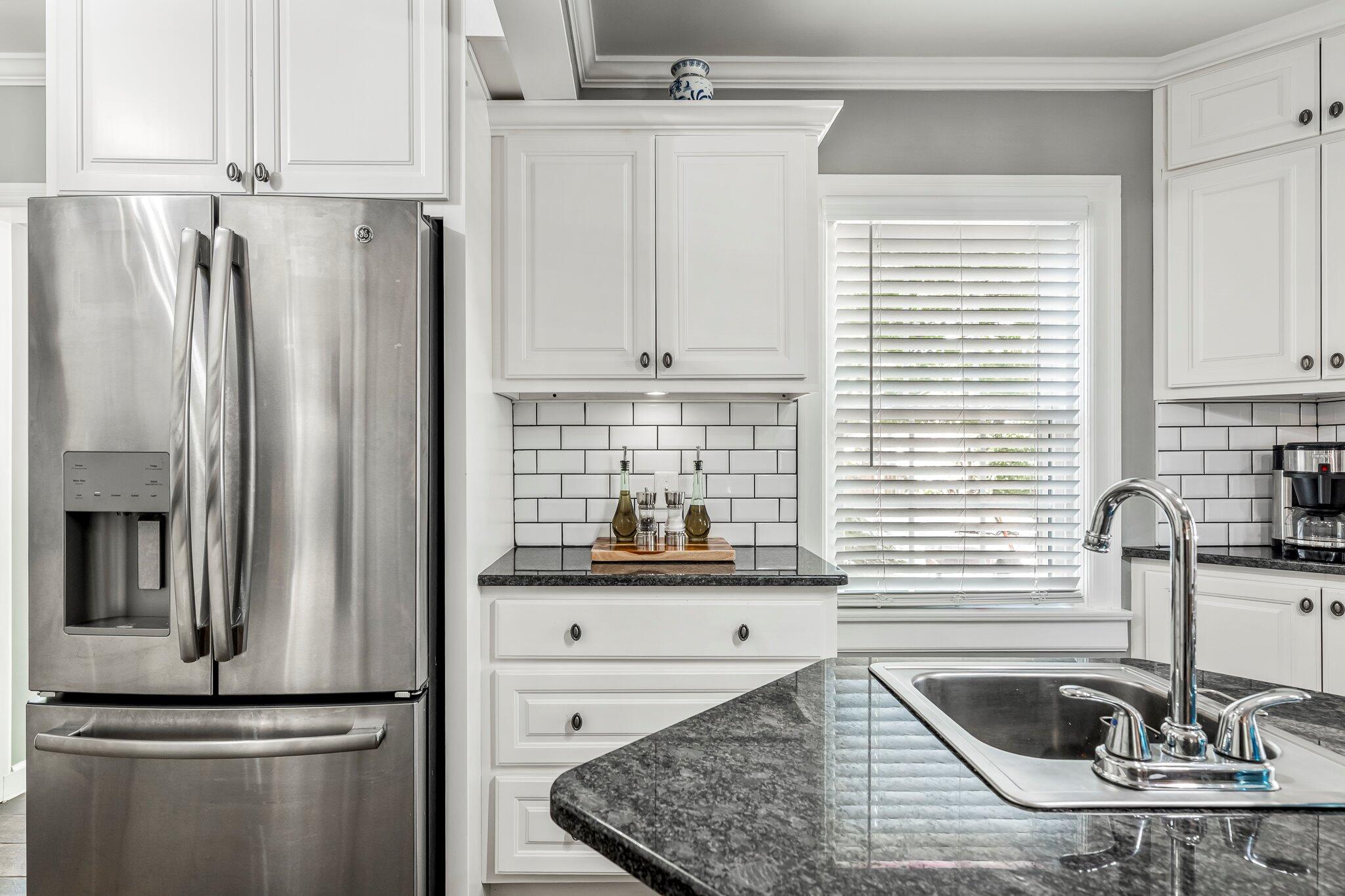 property viewer photo 9