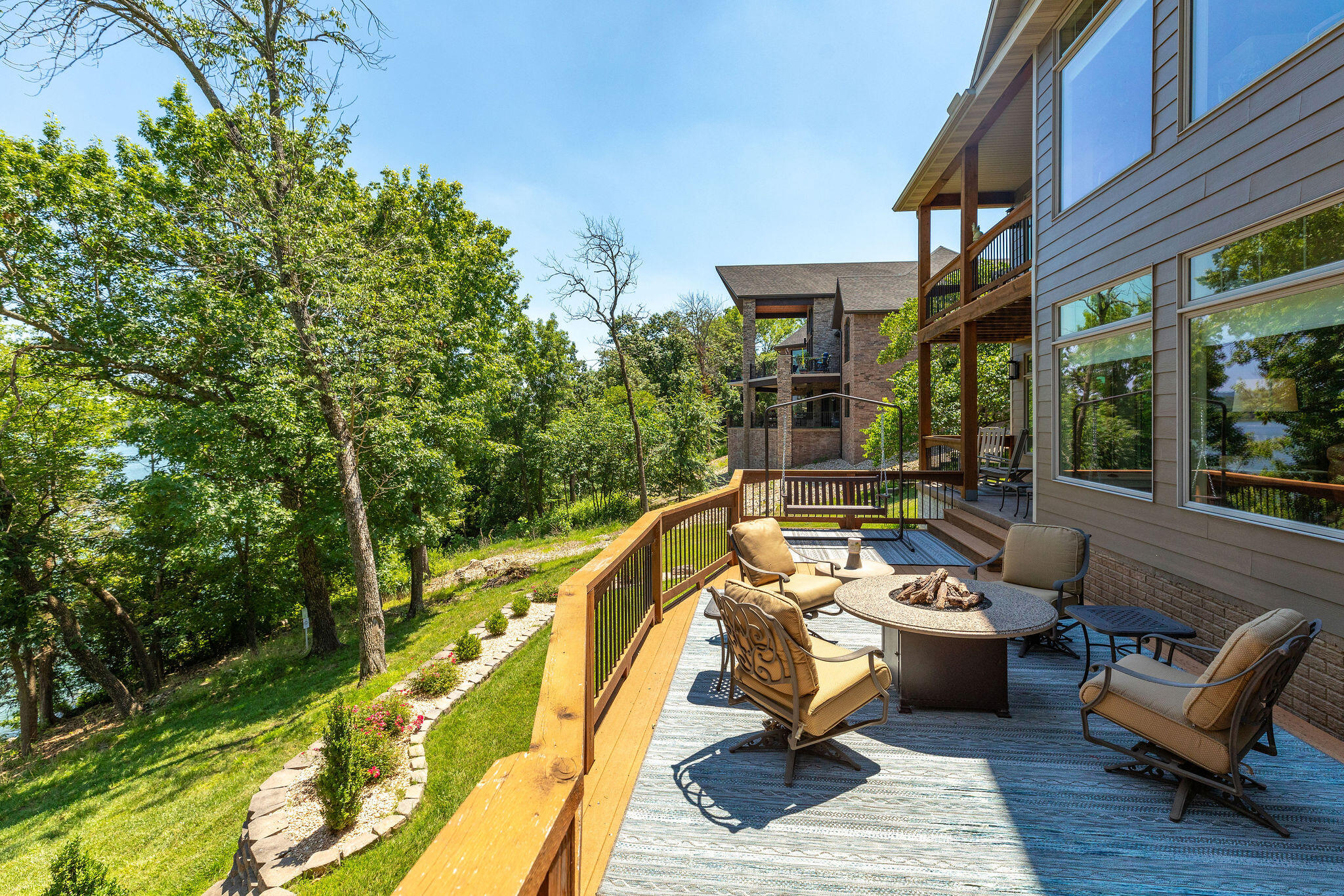 property viewer photo 53