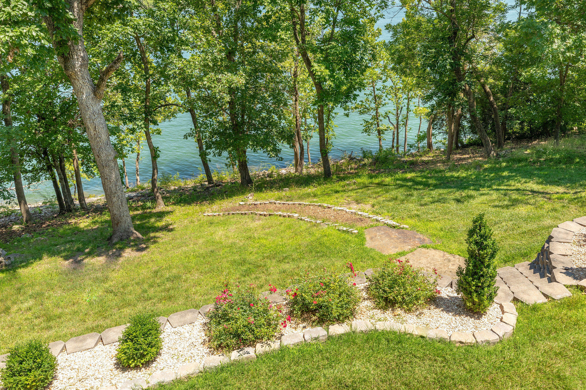 property viewer photo 54