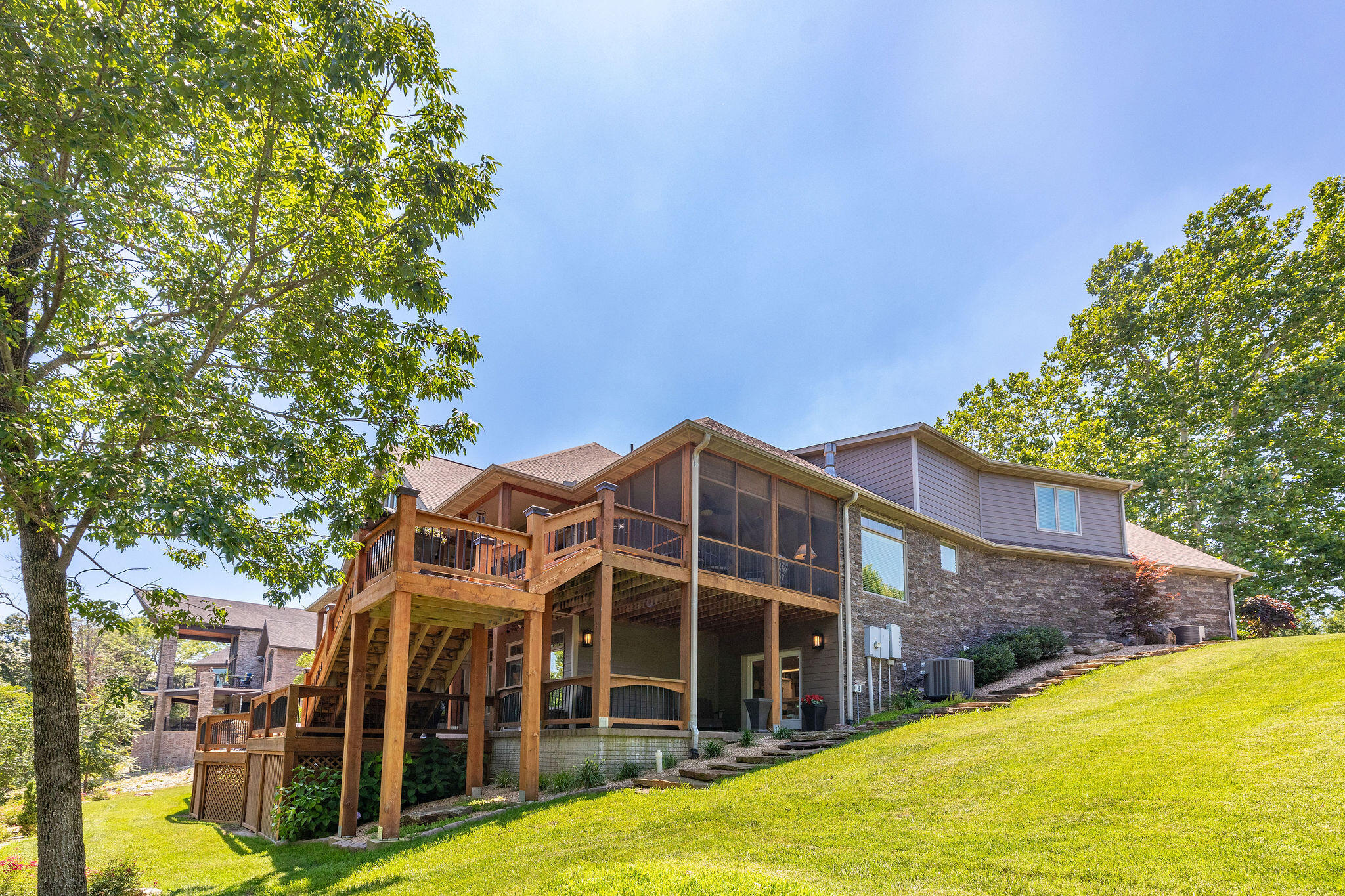 property viewer photo 59