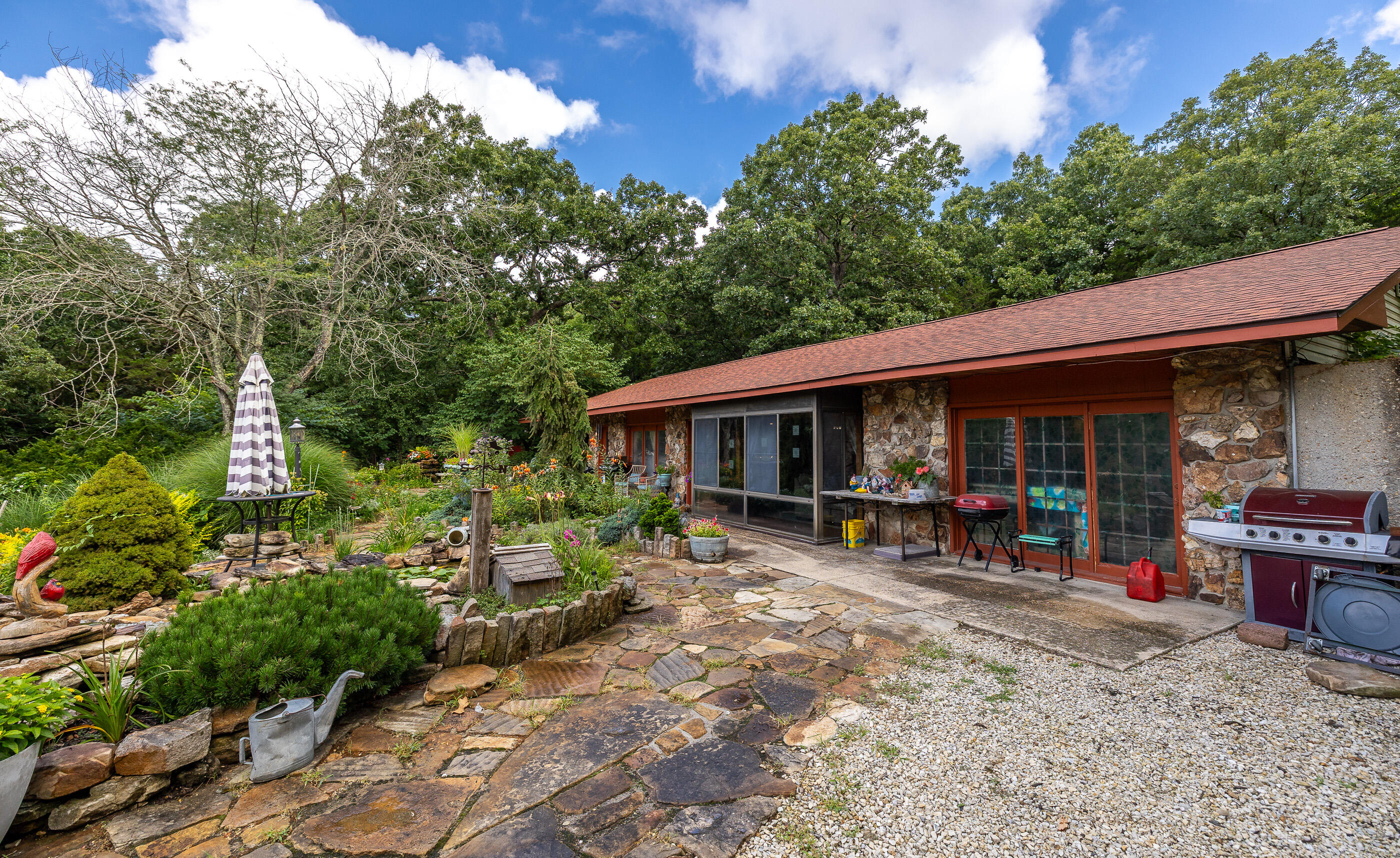 property viewer photo 12