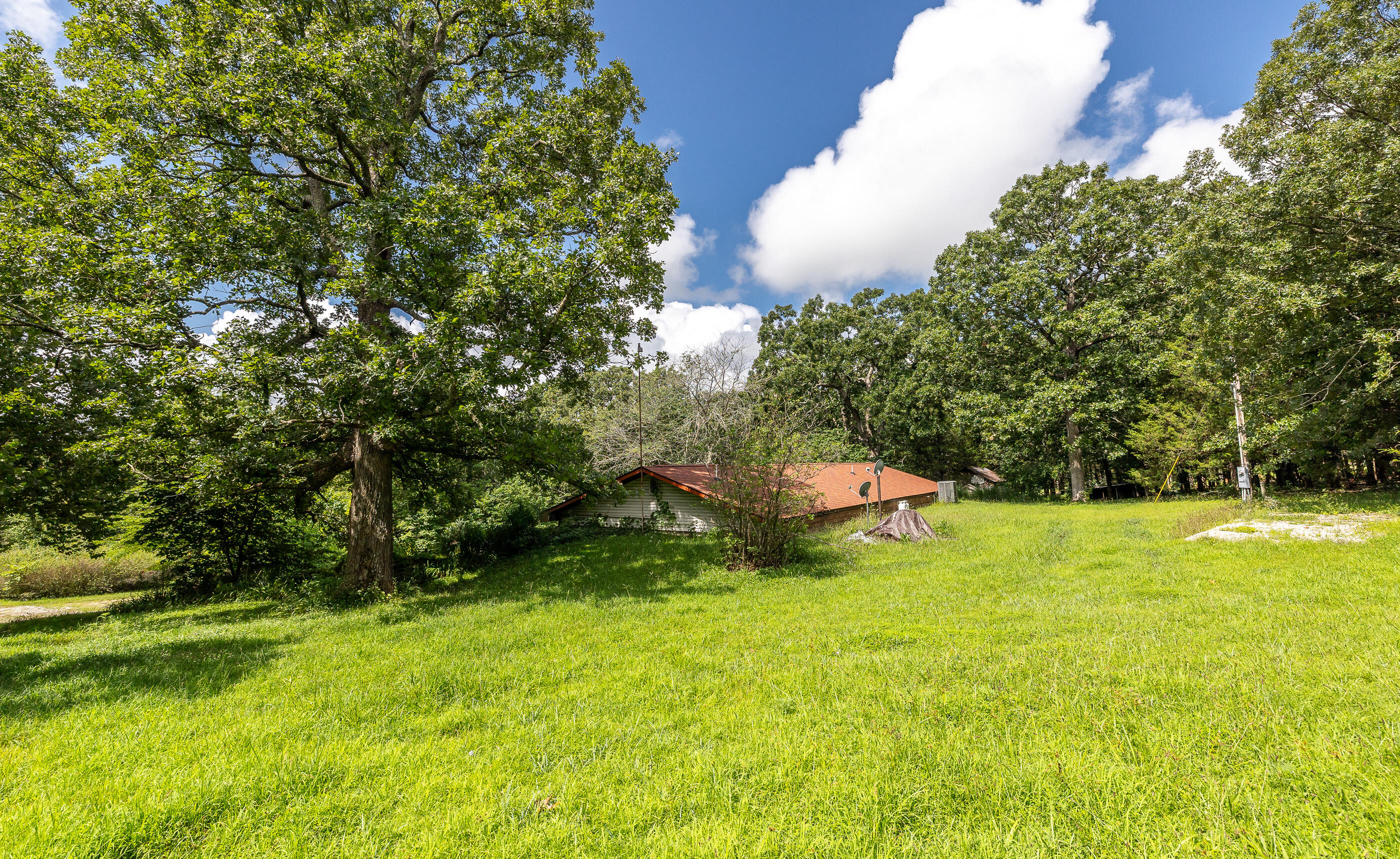 property viewer photo 35