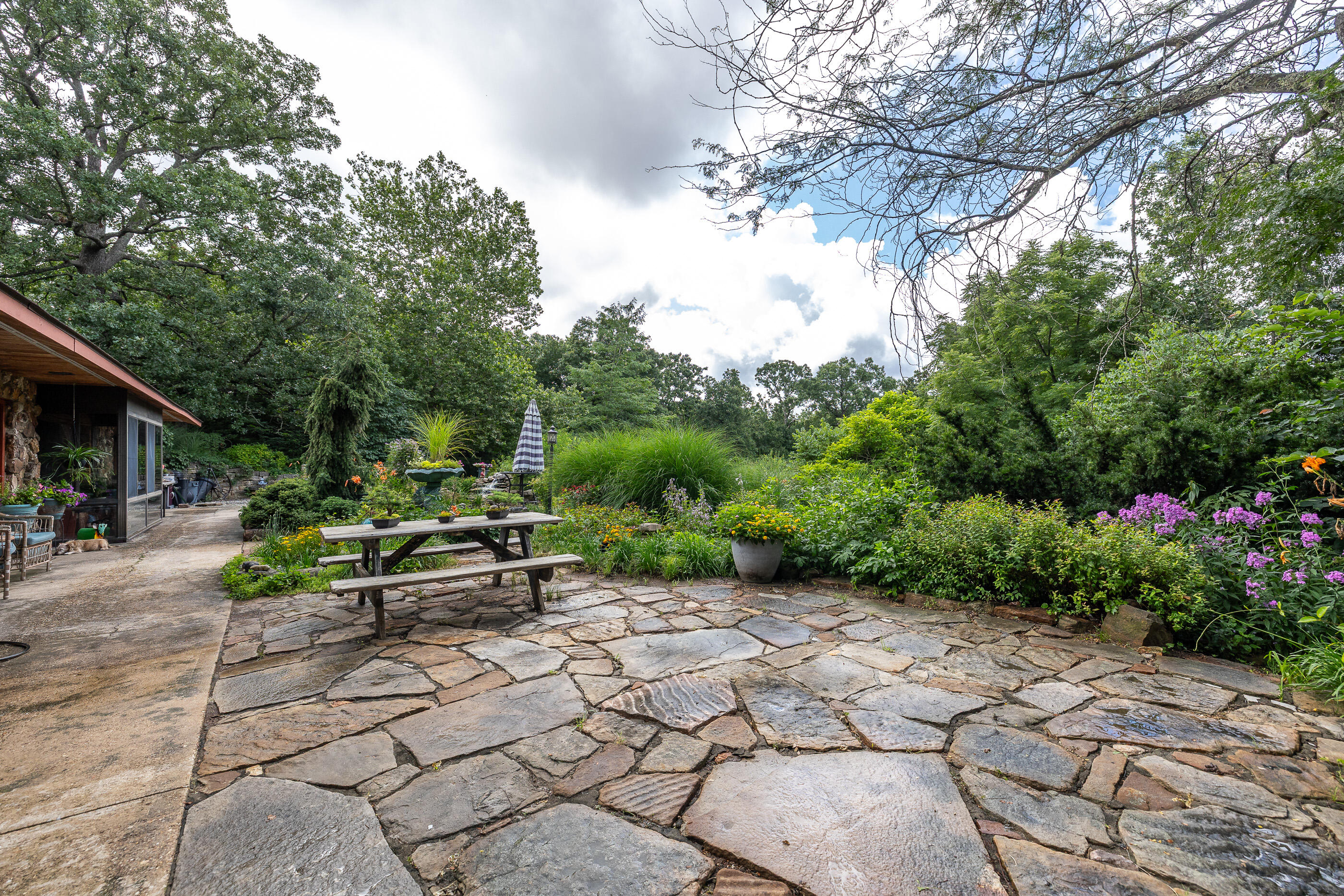 property viewer photo 48