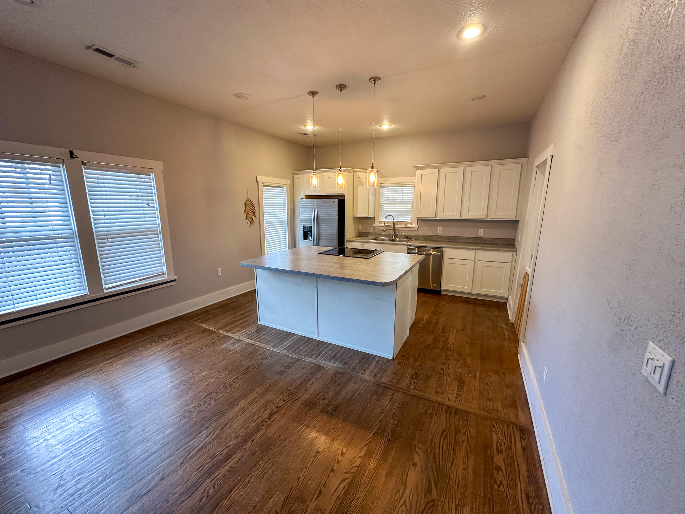 property viewer photo 10