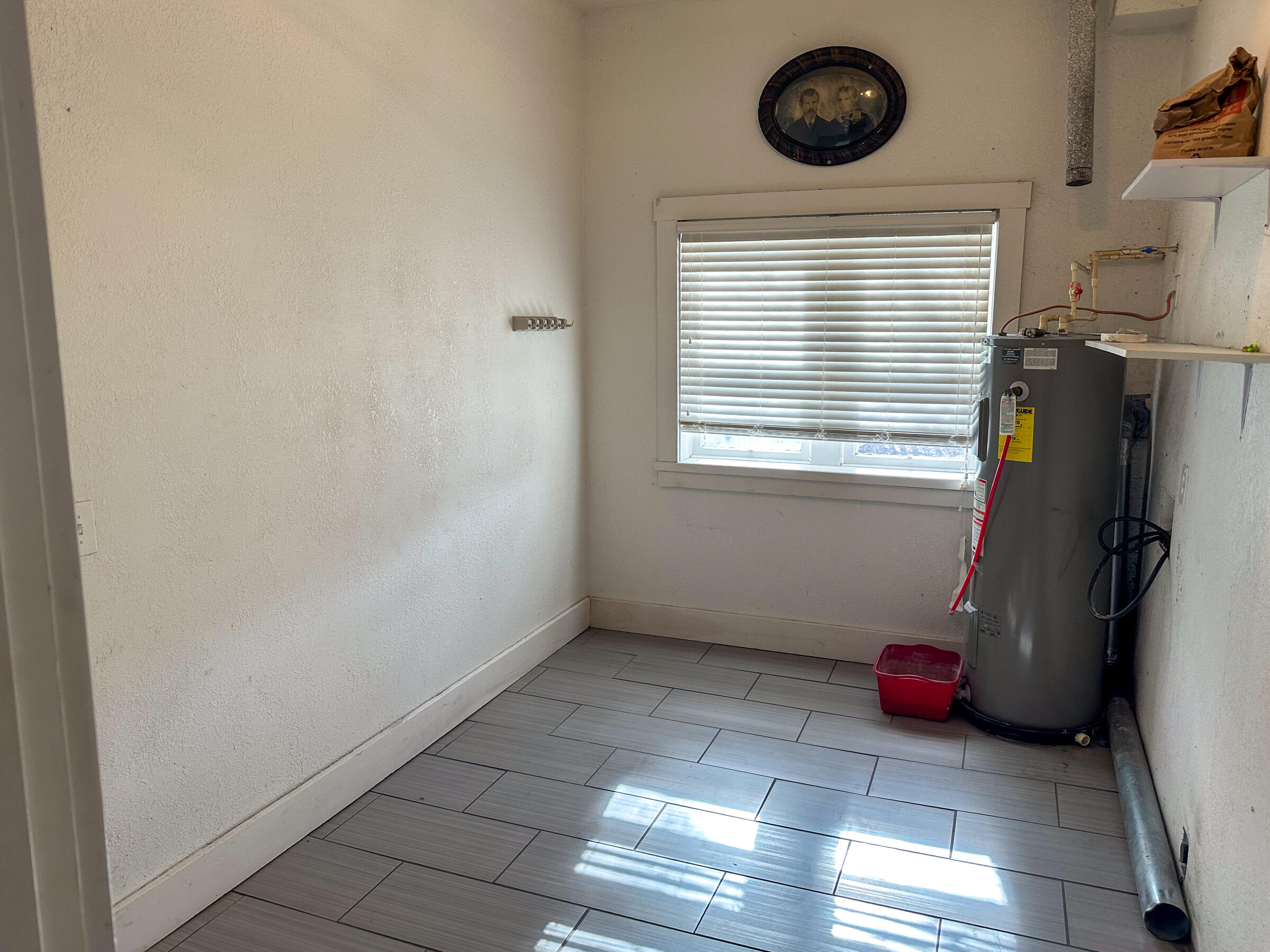 property viewer photo 18