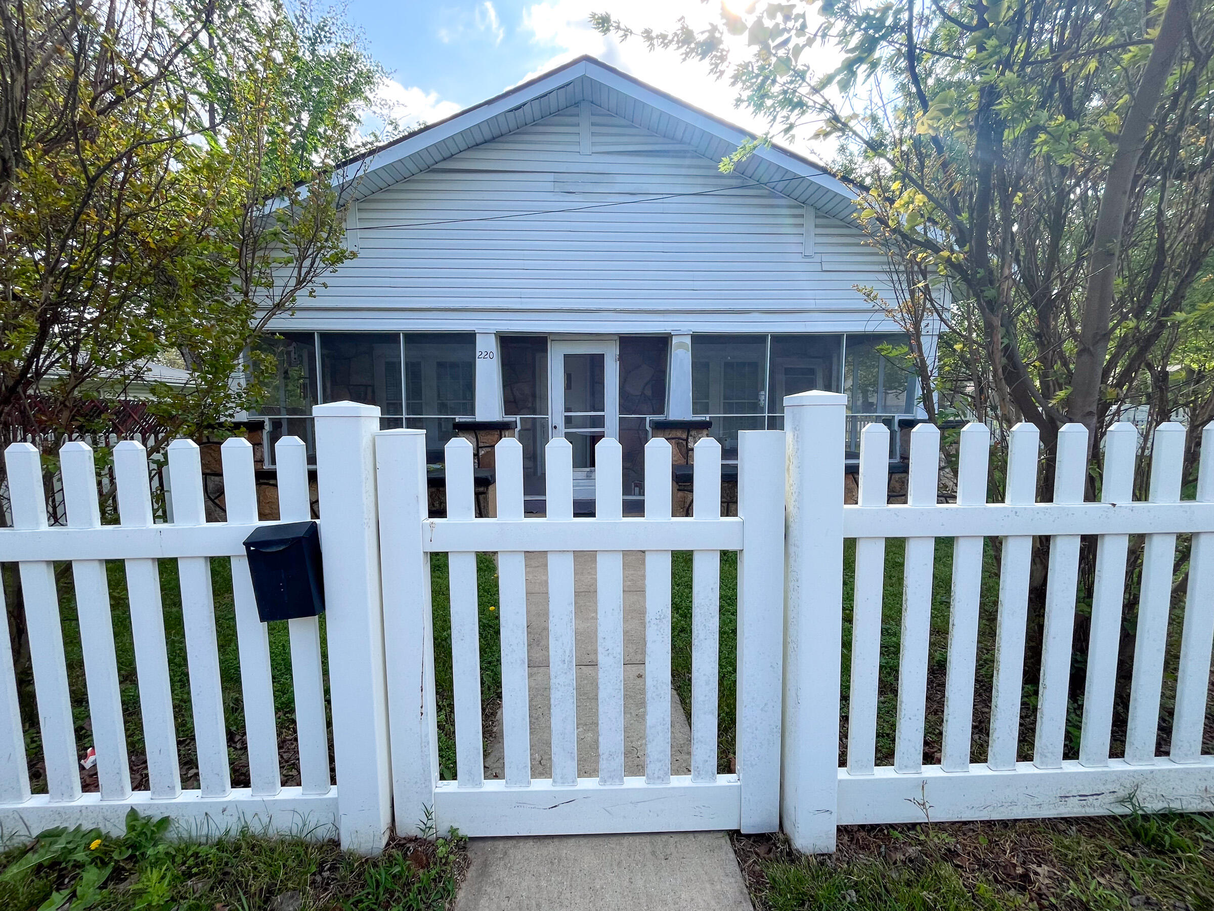 property viewer photo 23