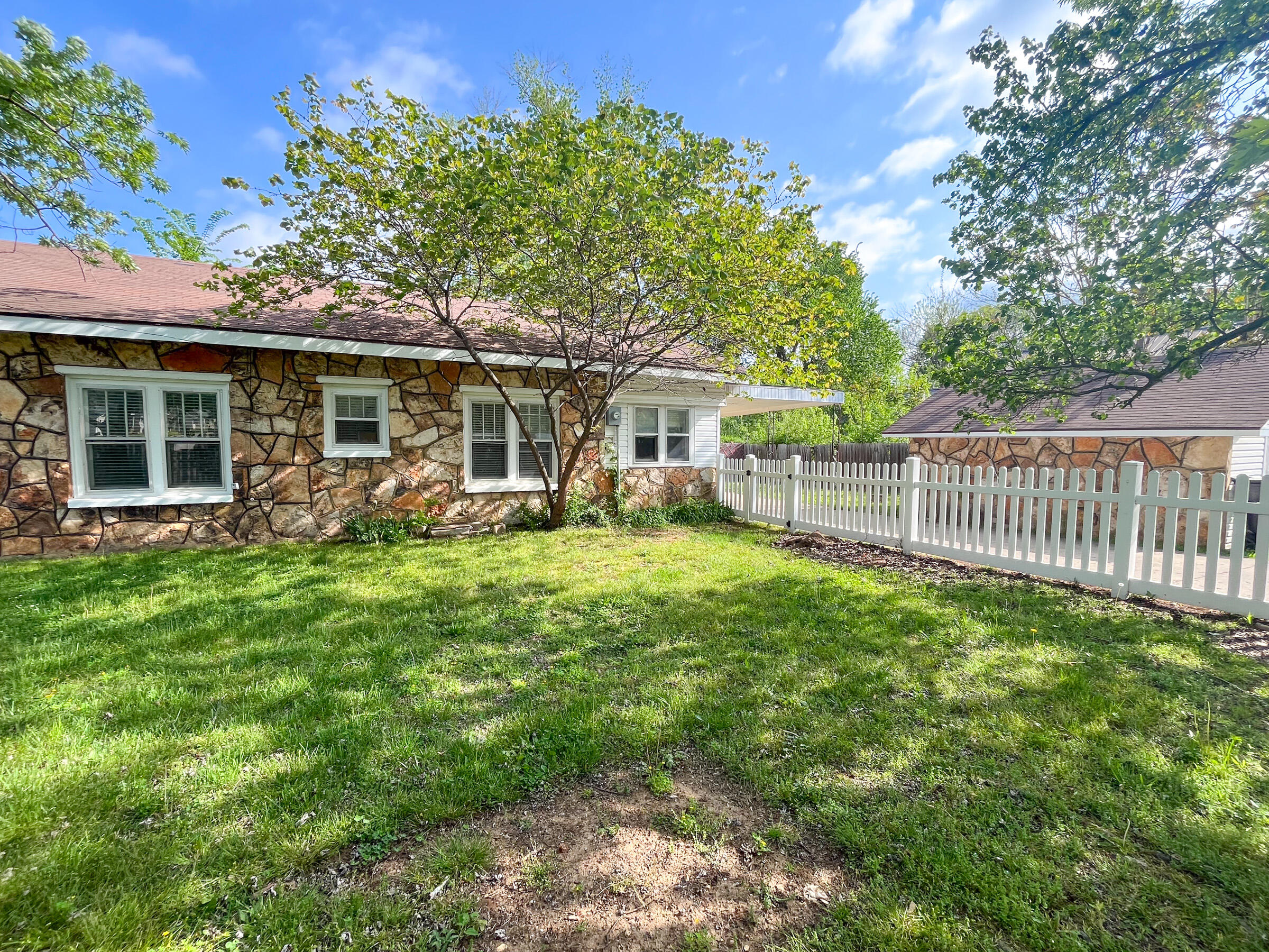 property viewer photo 28