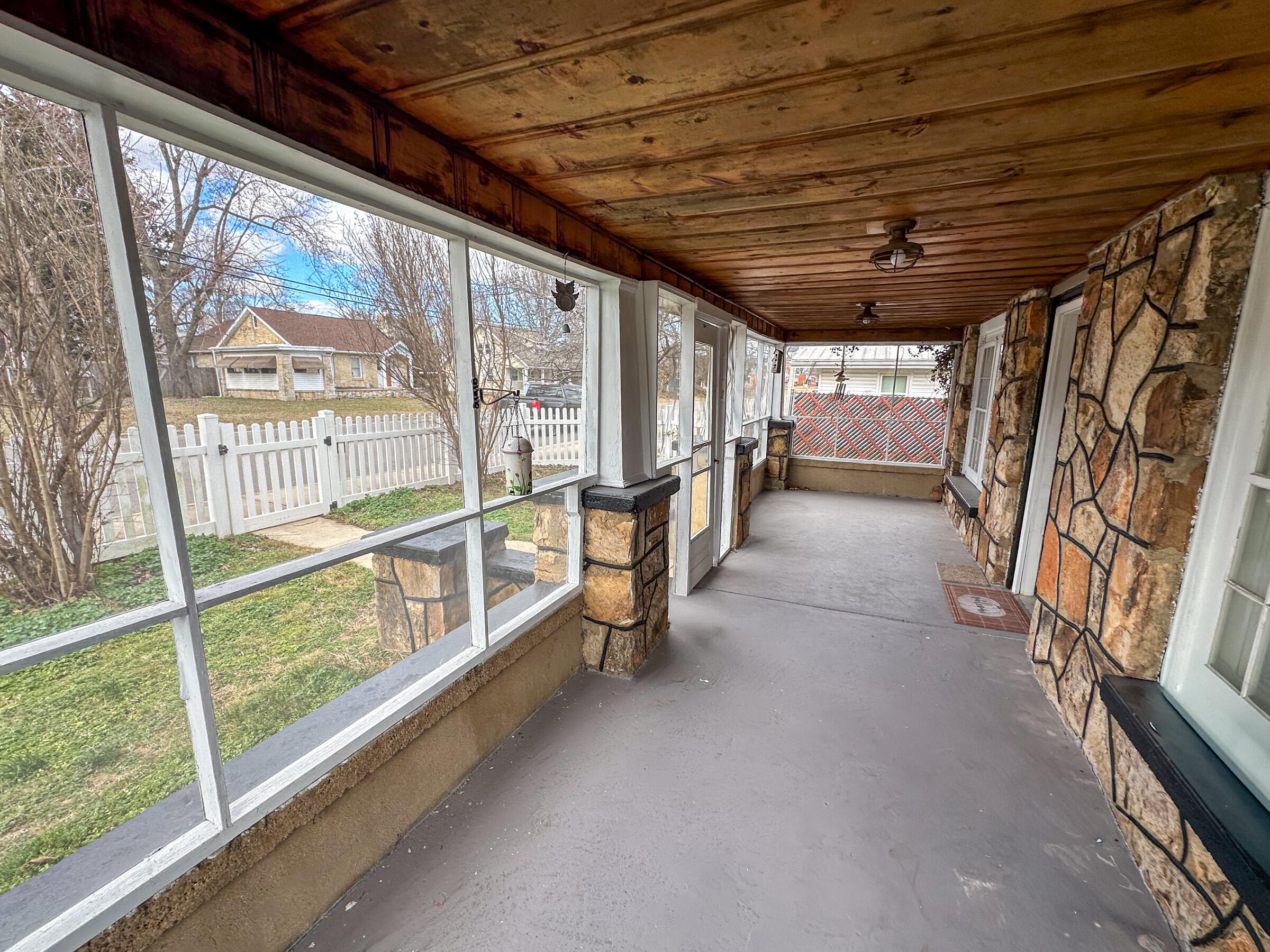 property viewer photo 4