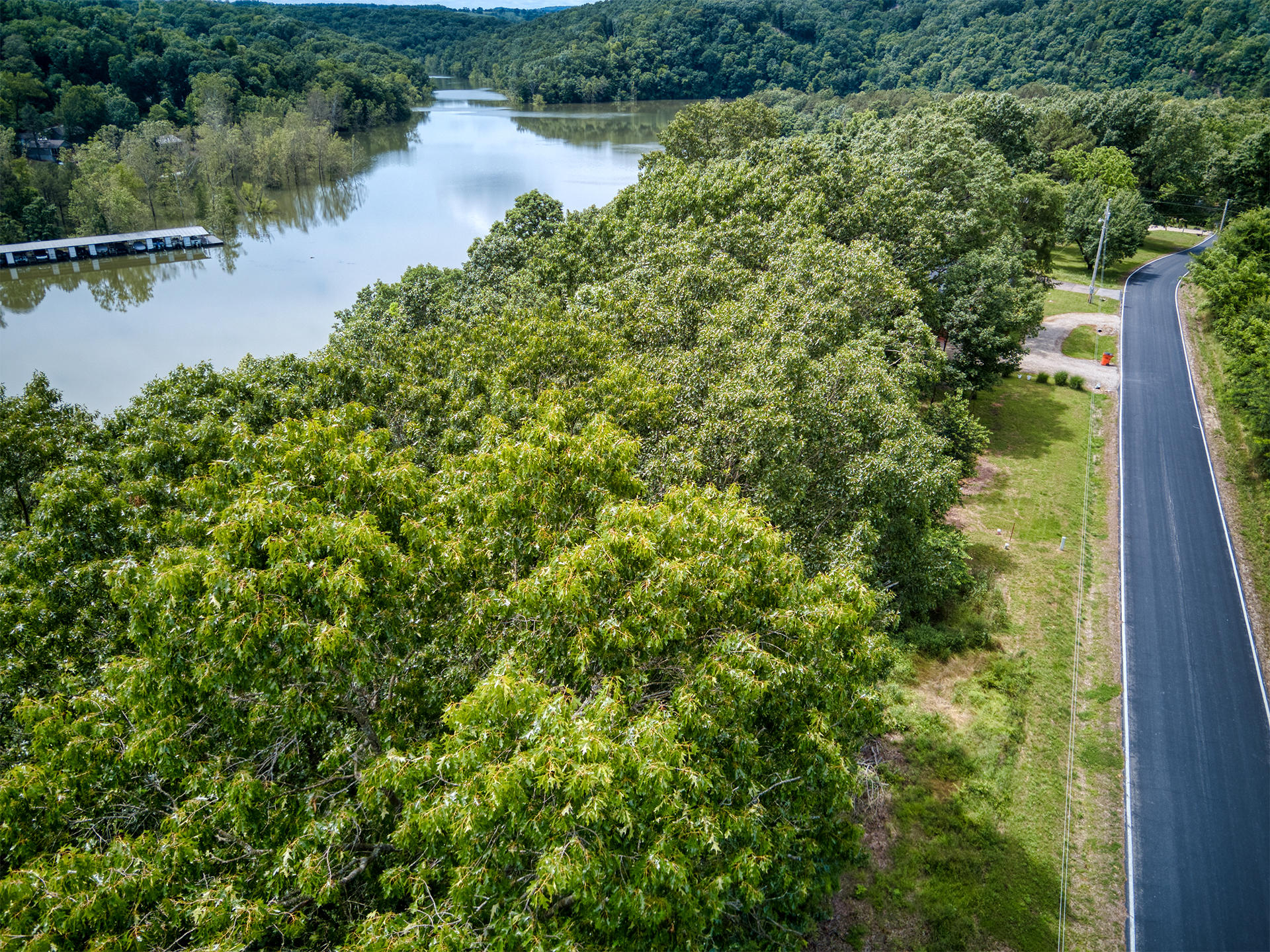 main property photo 7