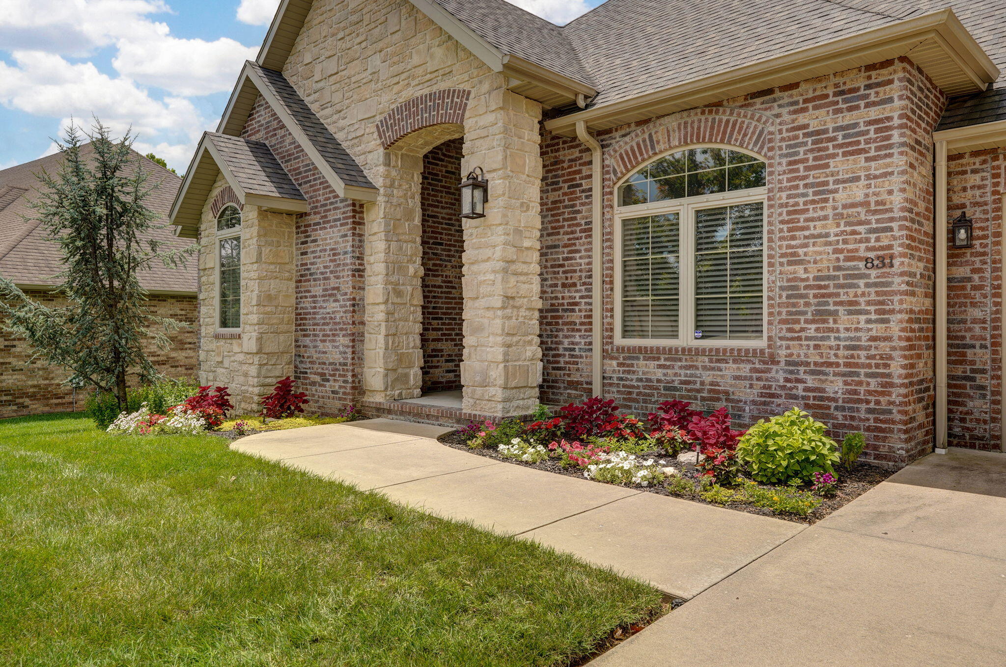 property viewer photo 2