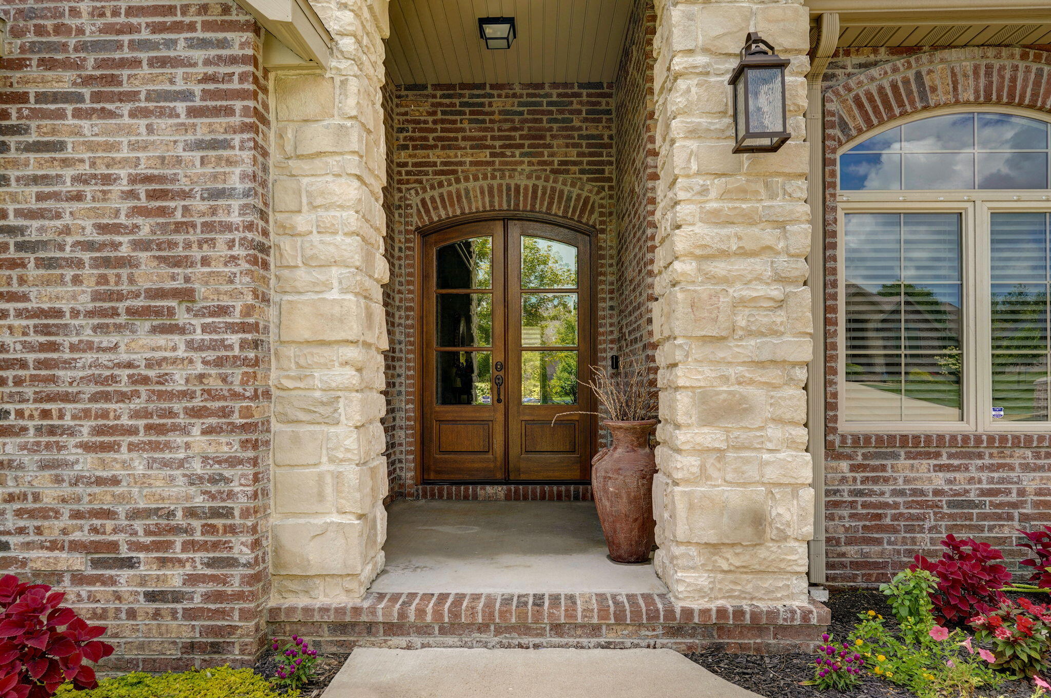 property viewer photo 3