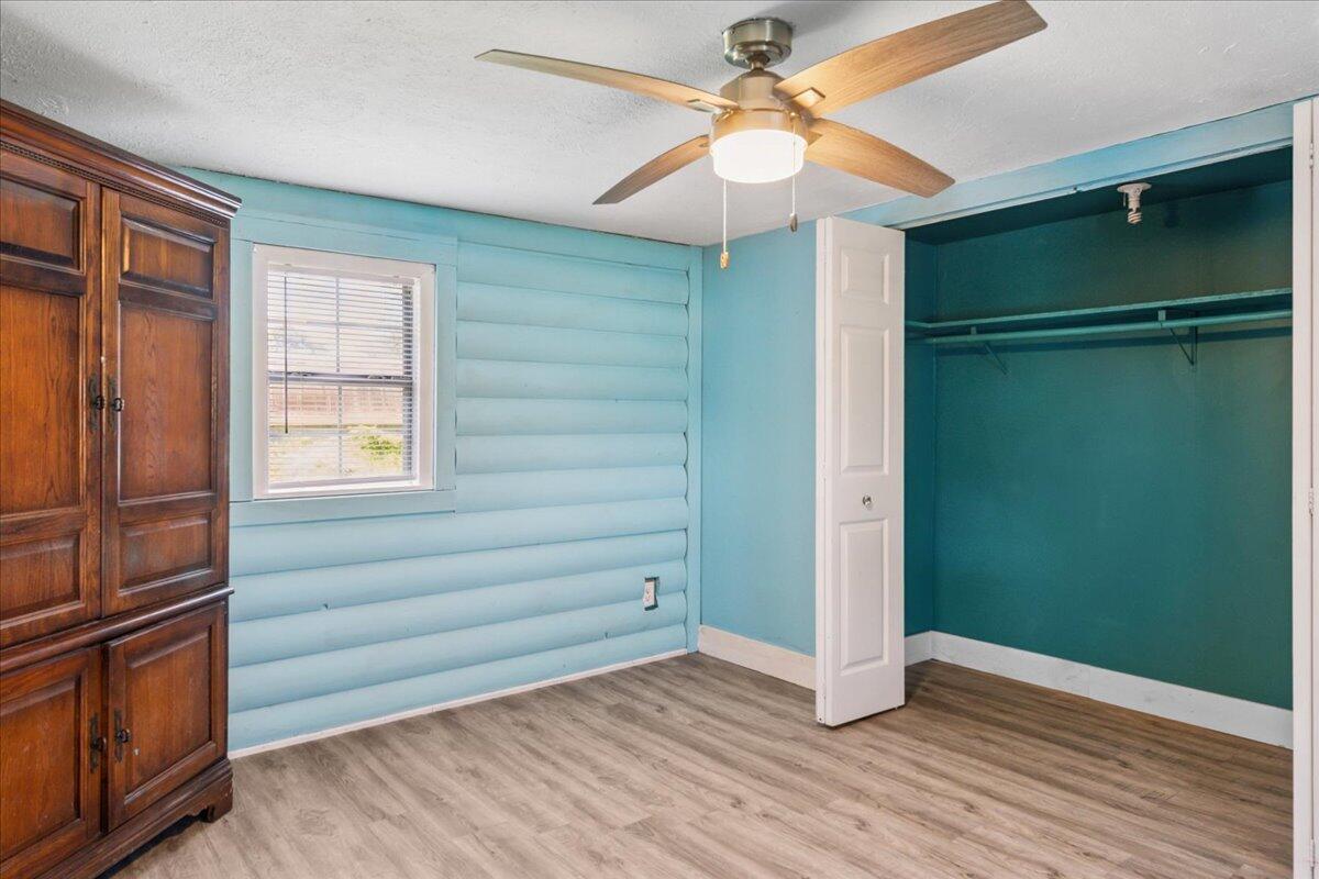 property viewer photo 13