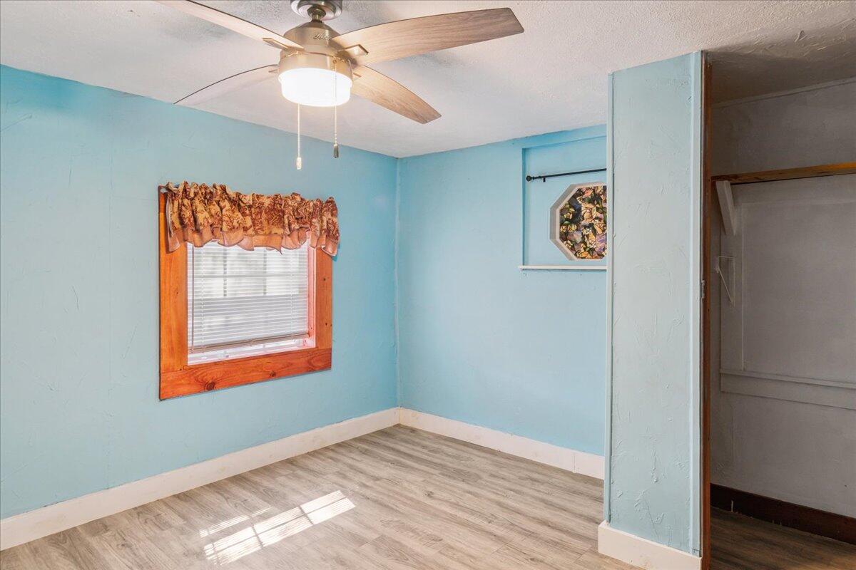 property viewer photo 15