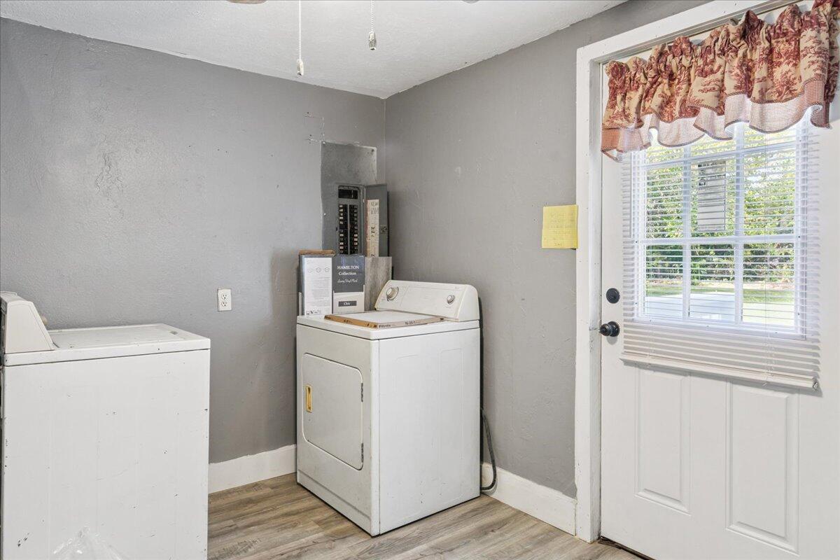 property viewer photo 19