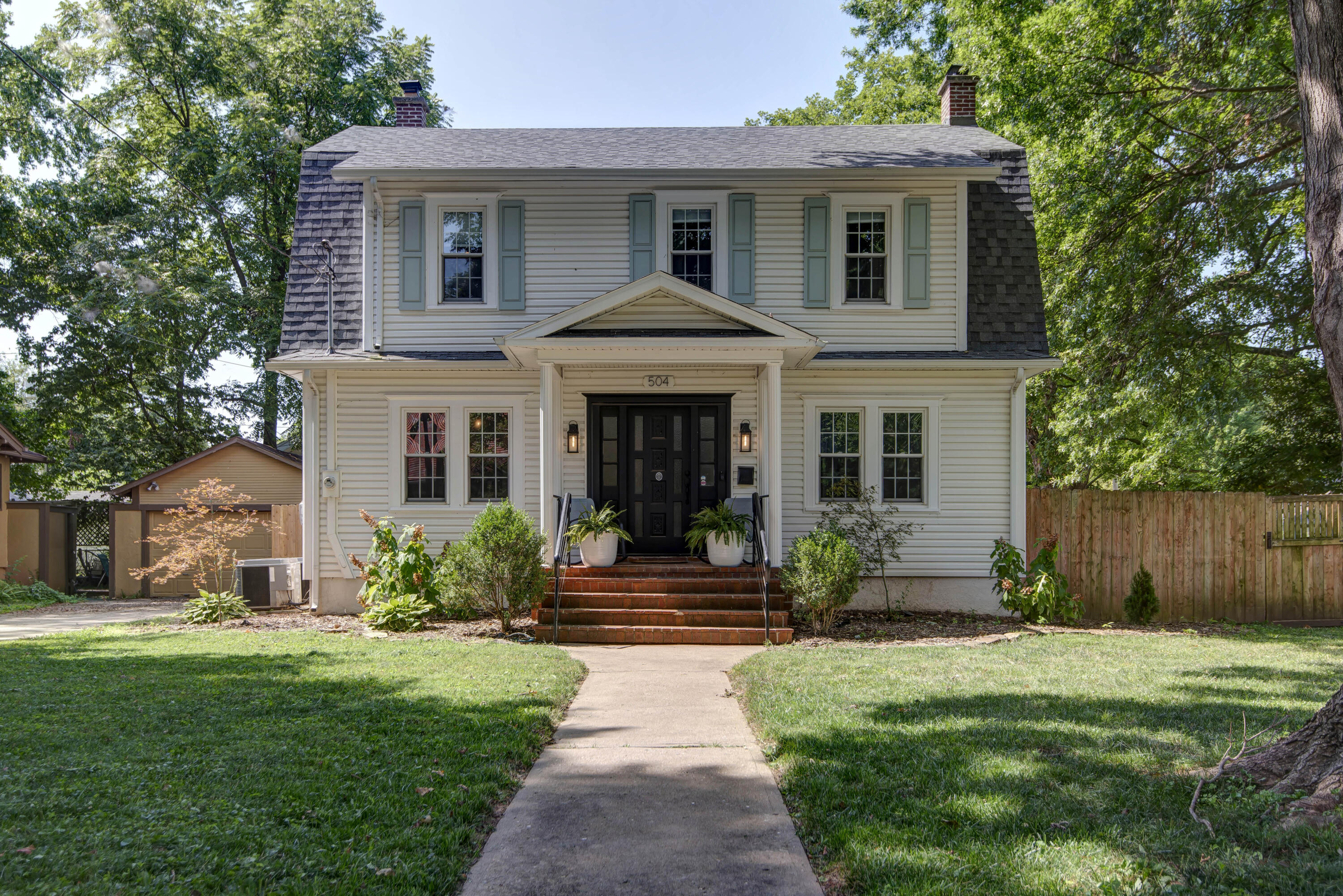 property viewer photo 2