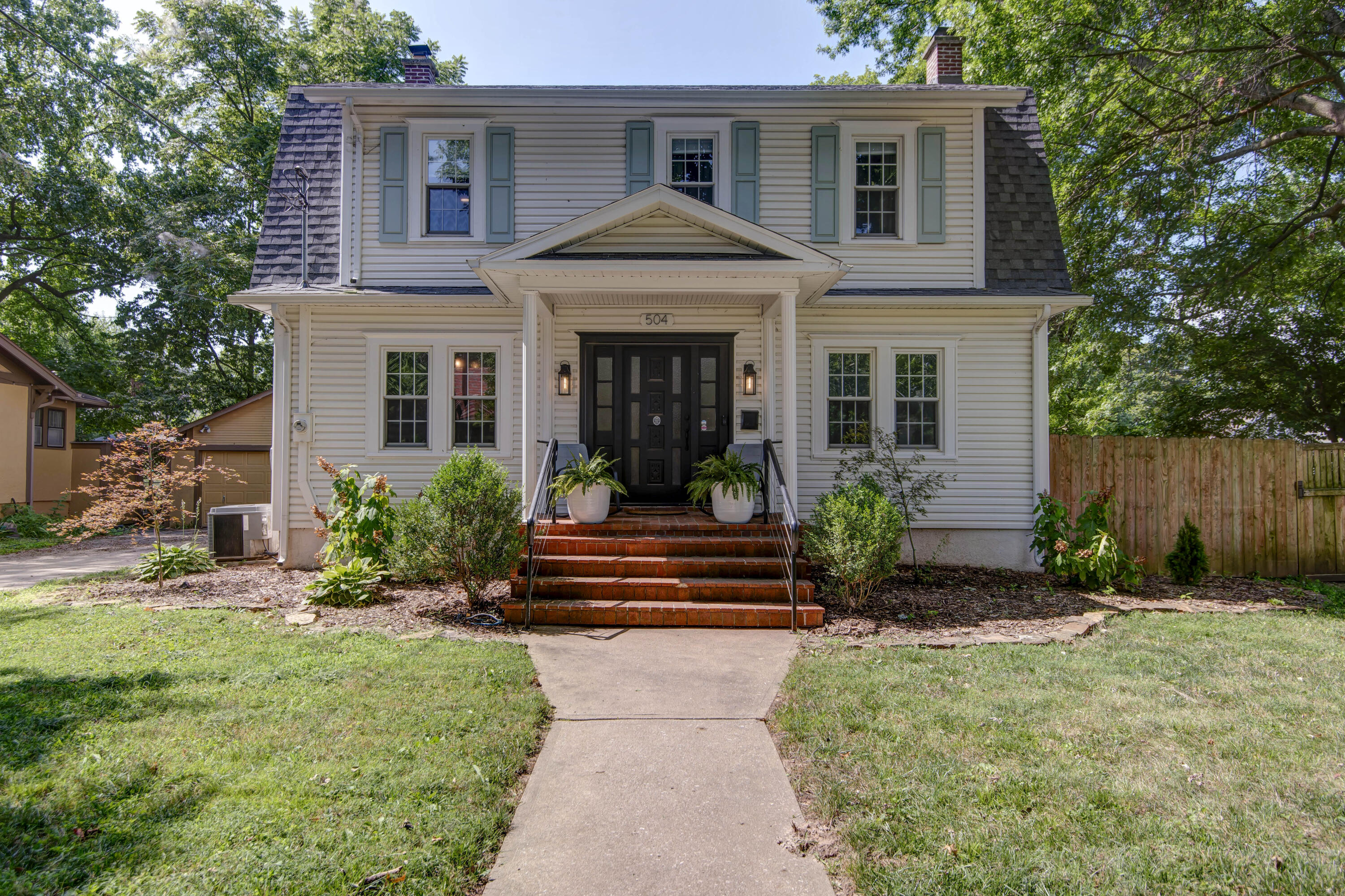 property viewer photo 4
