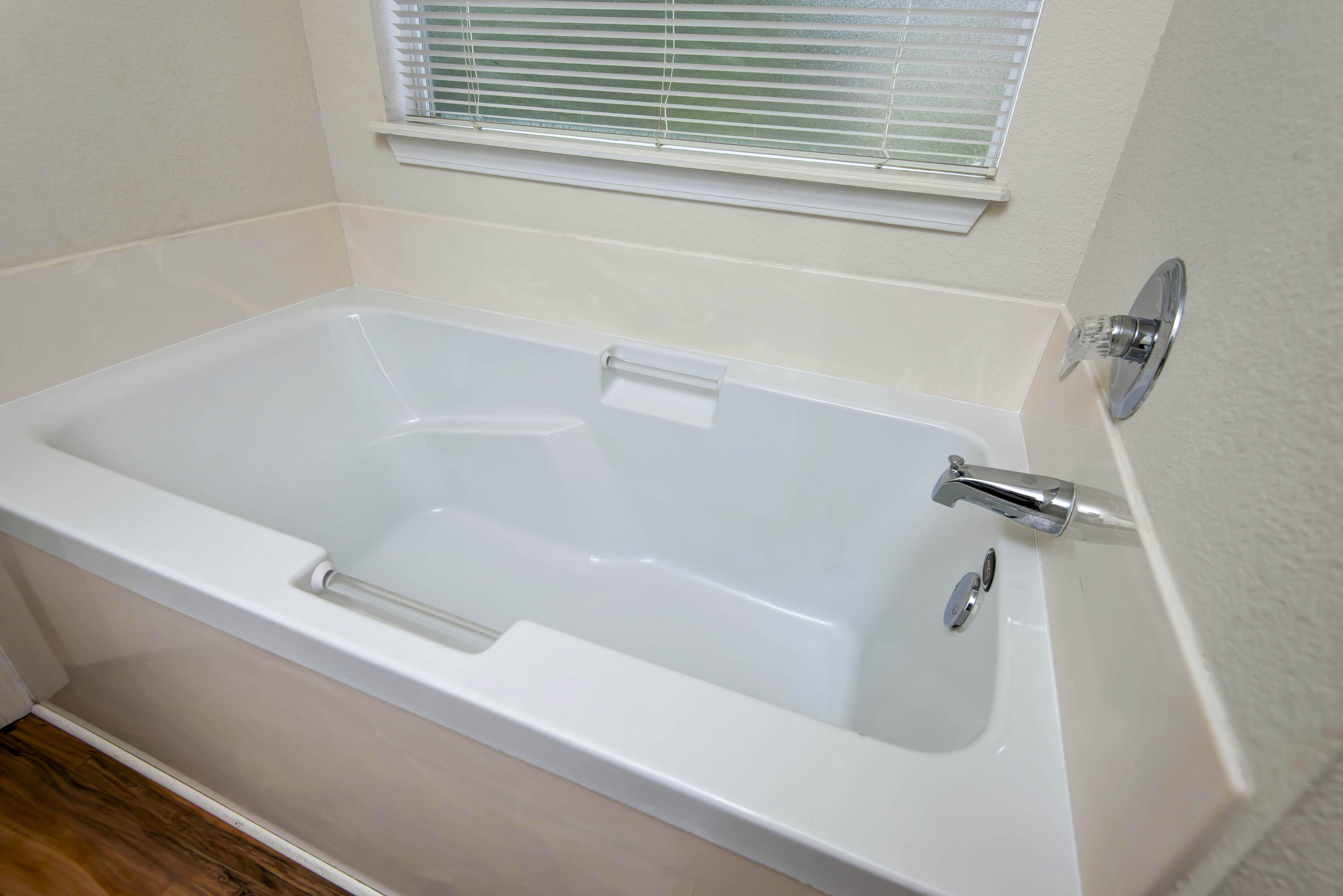 property viewer photo 19
