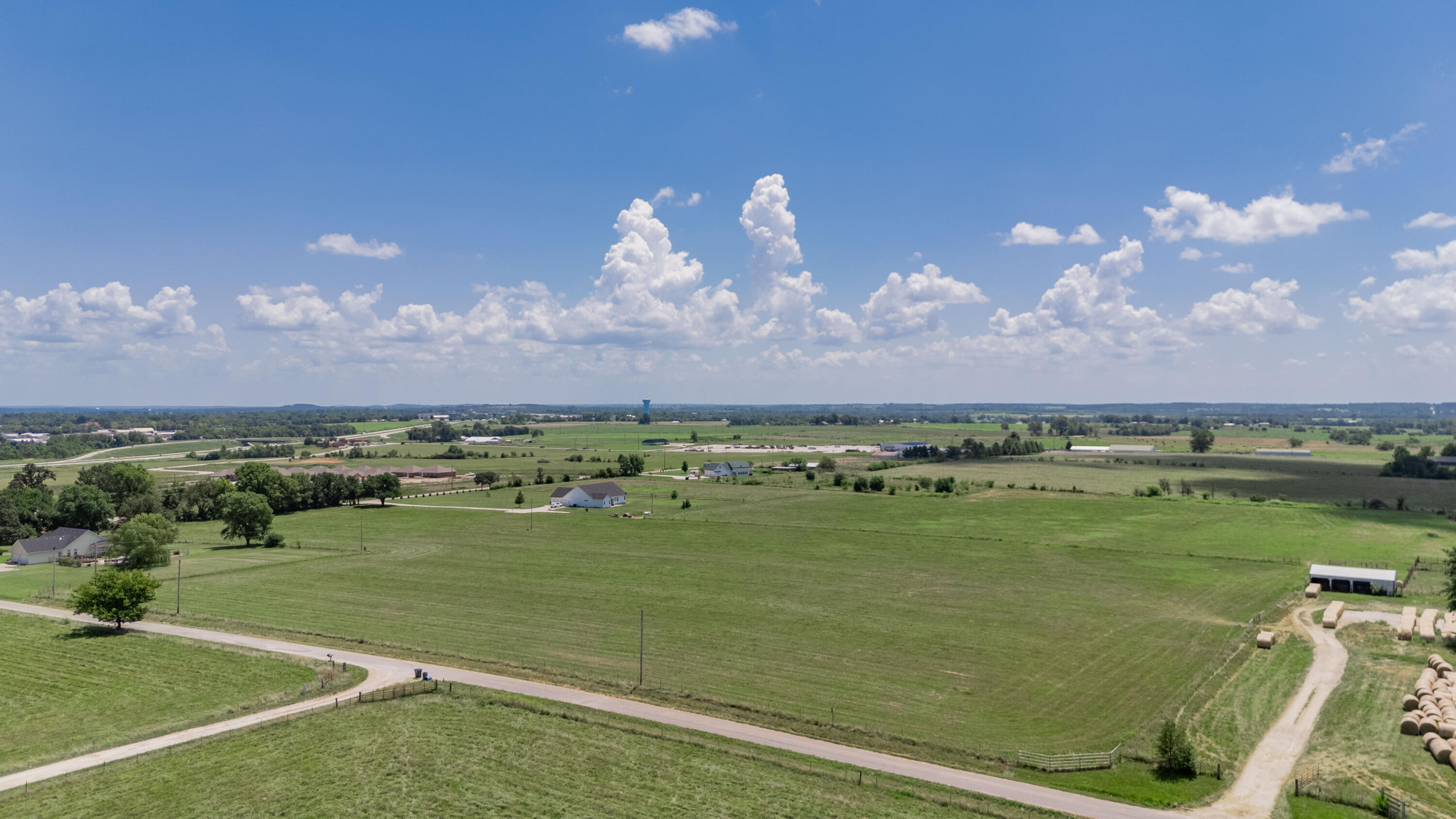main property photo 0