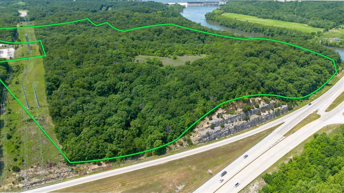 main property photo 18