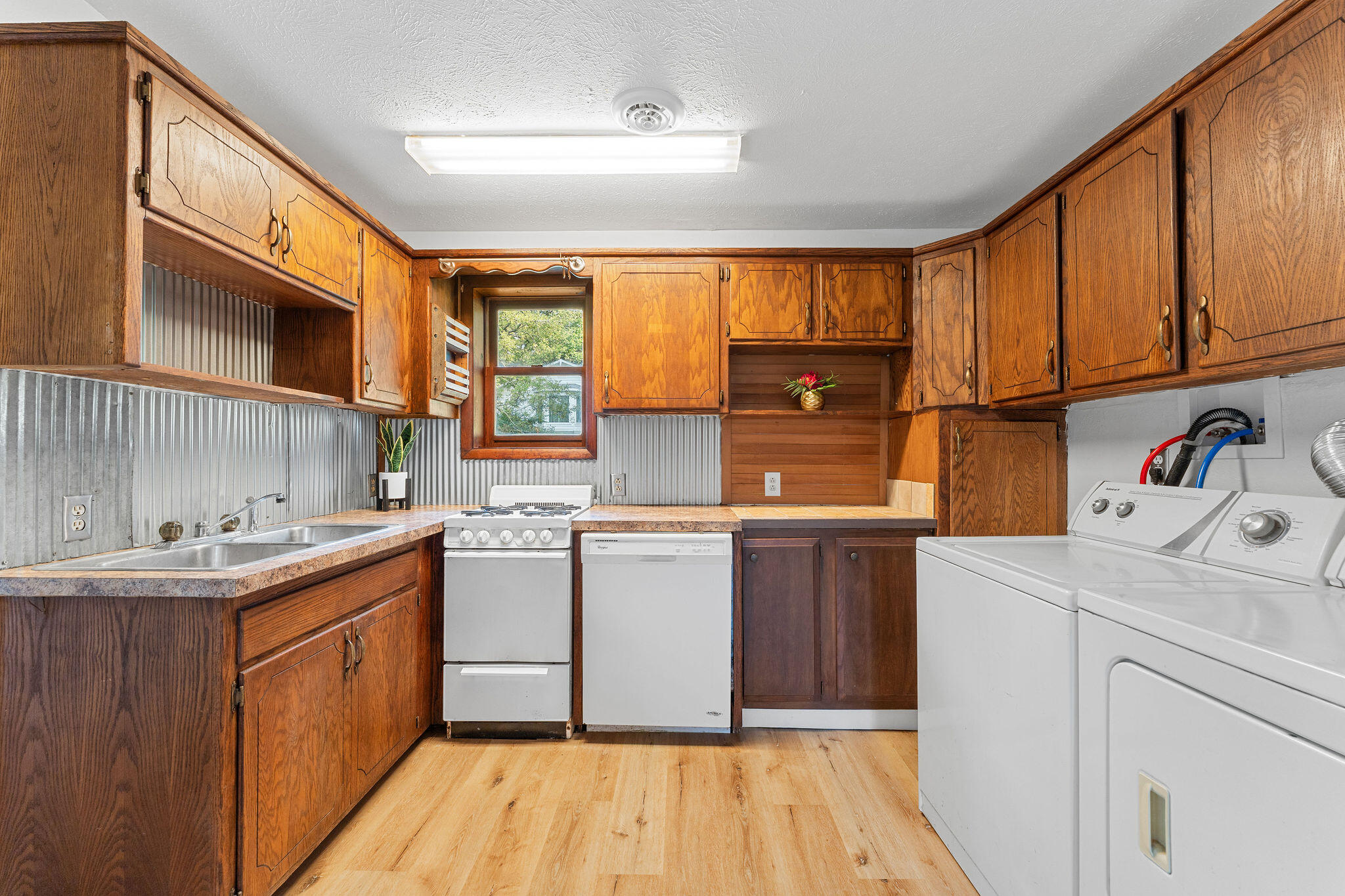property viewer photo 11