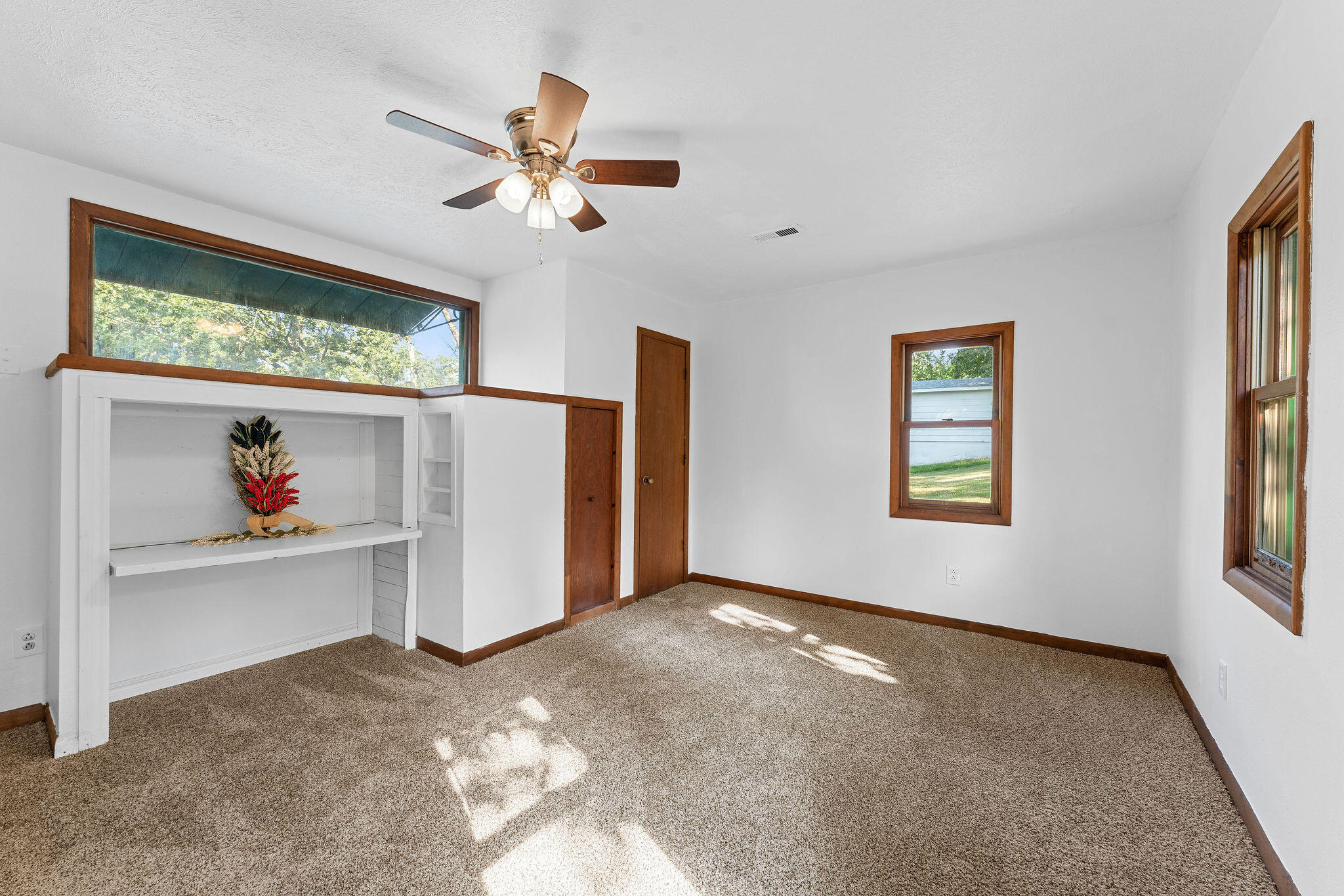 property viewer photo 15