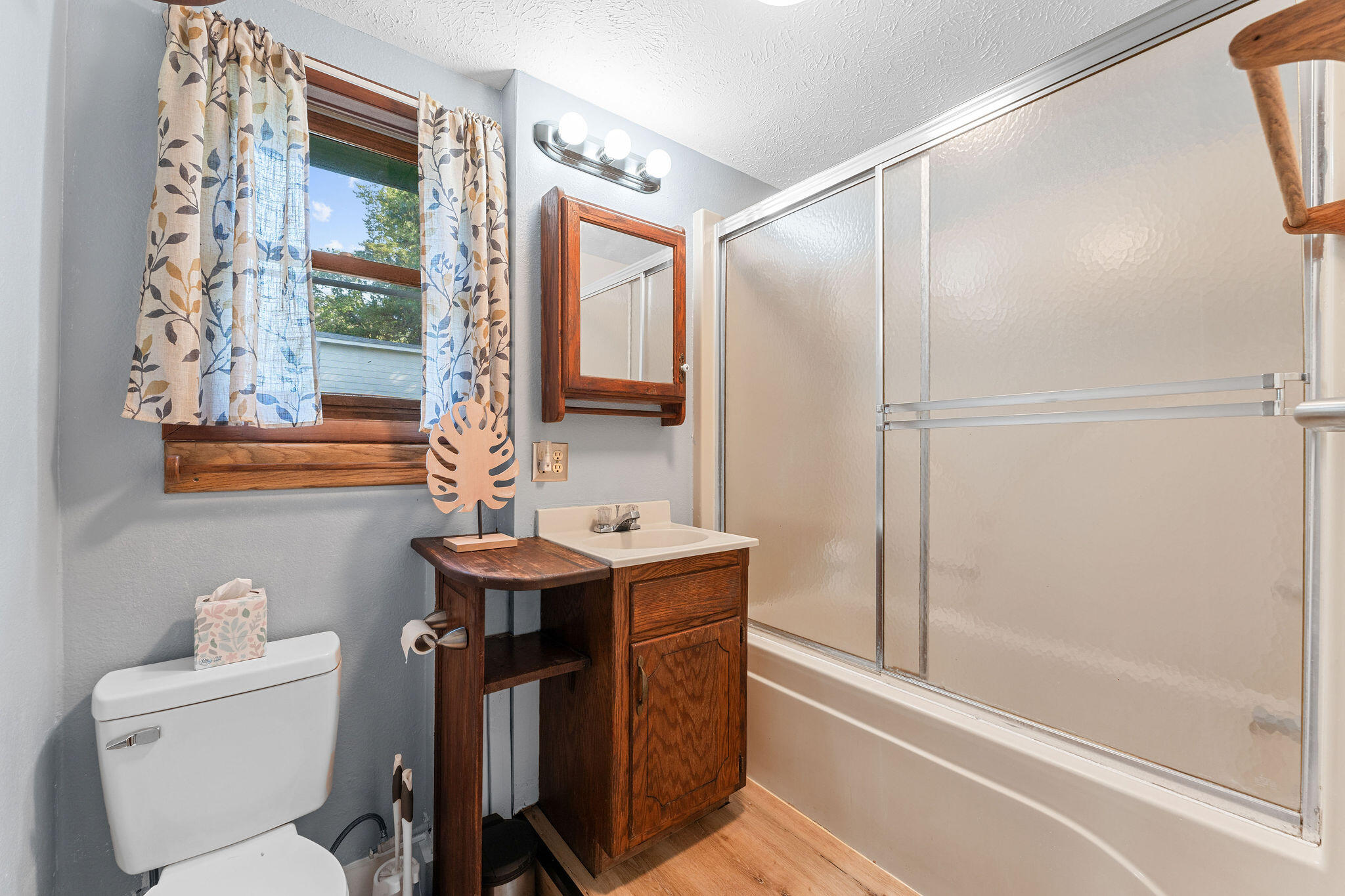 property viewer photo 18