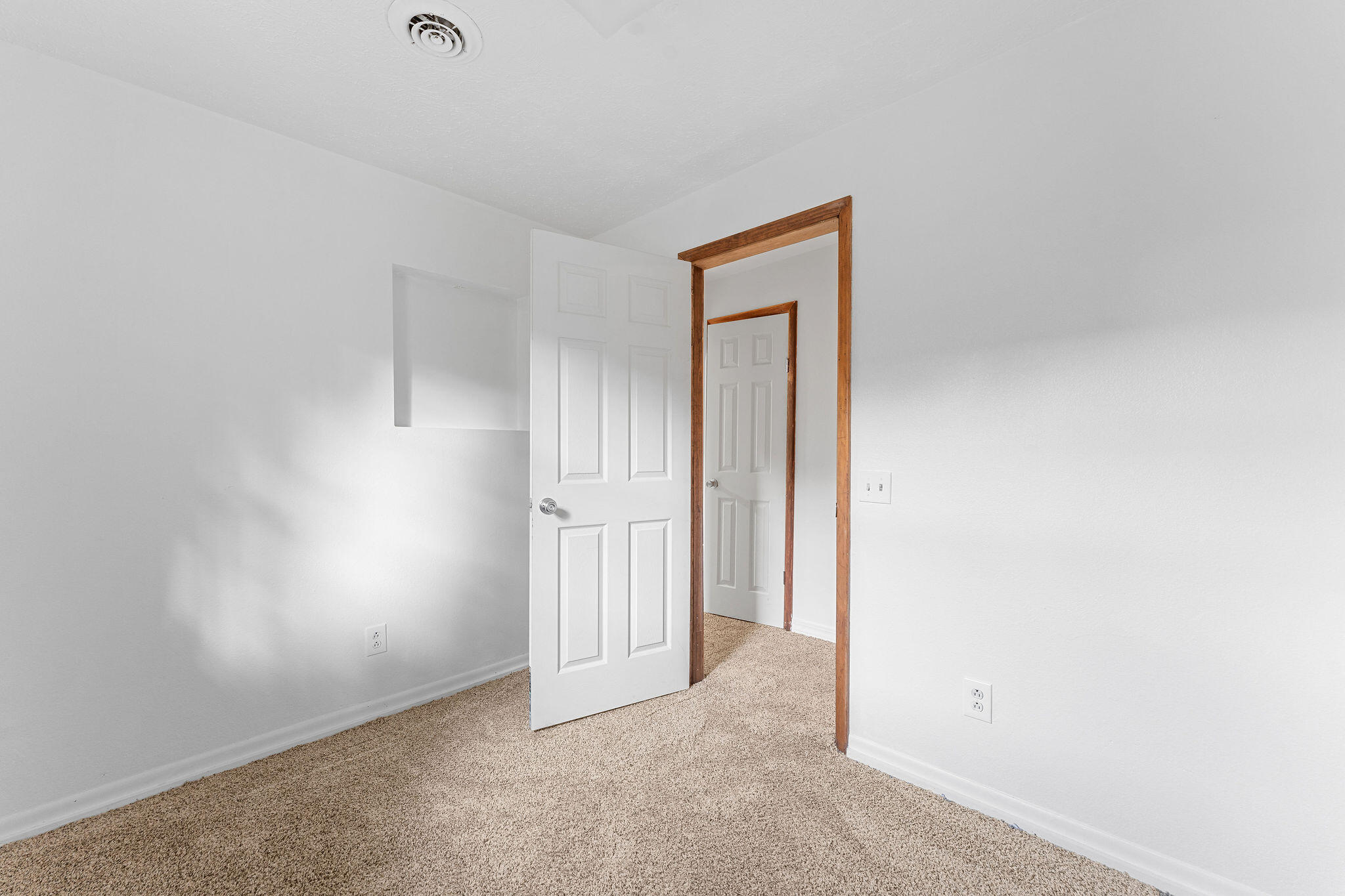 property viewer photo 19