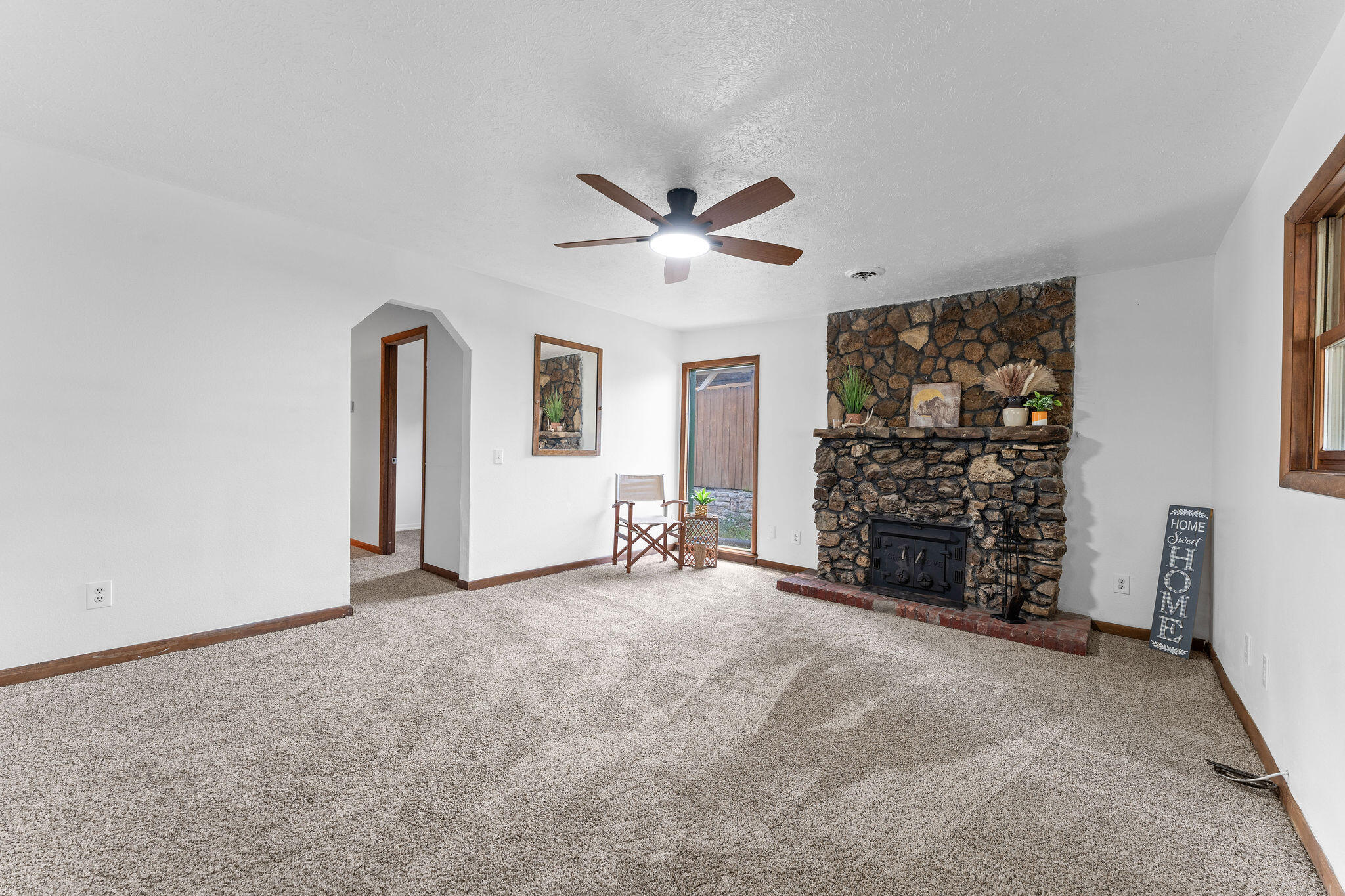 property viewer photo 5