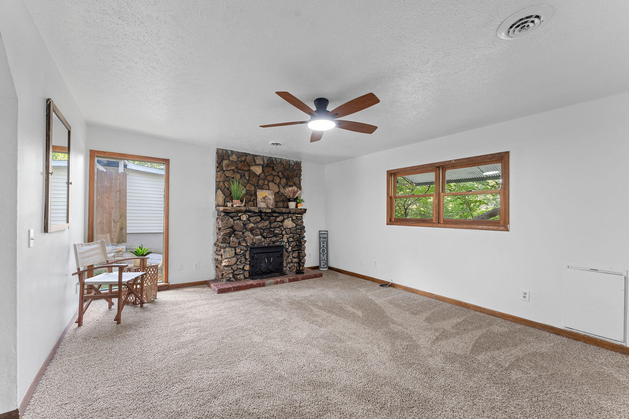 property viewer photo 8