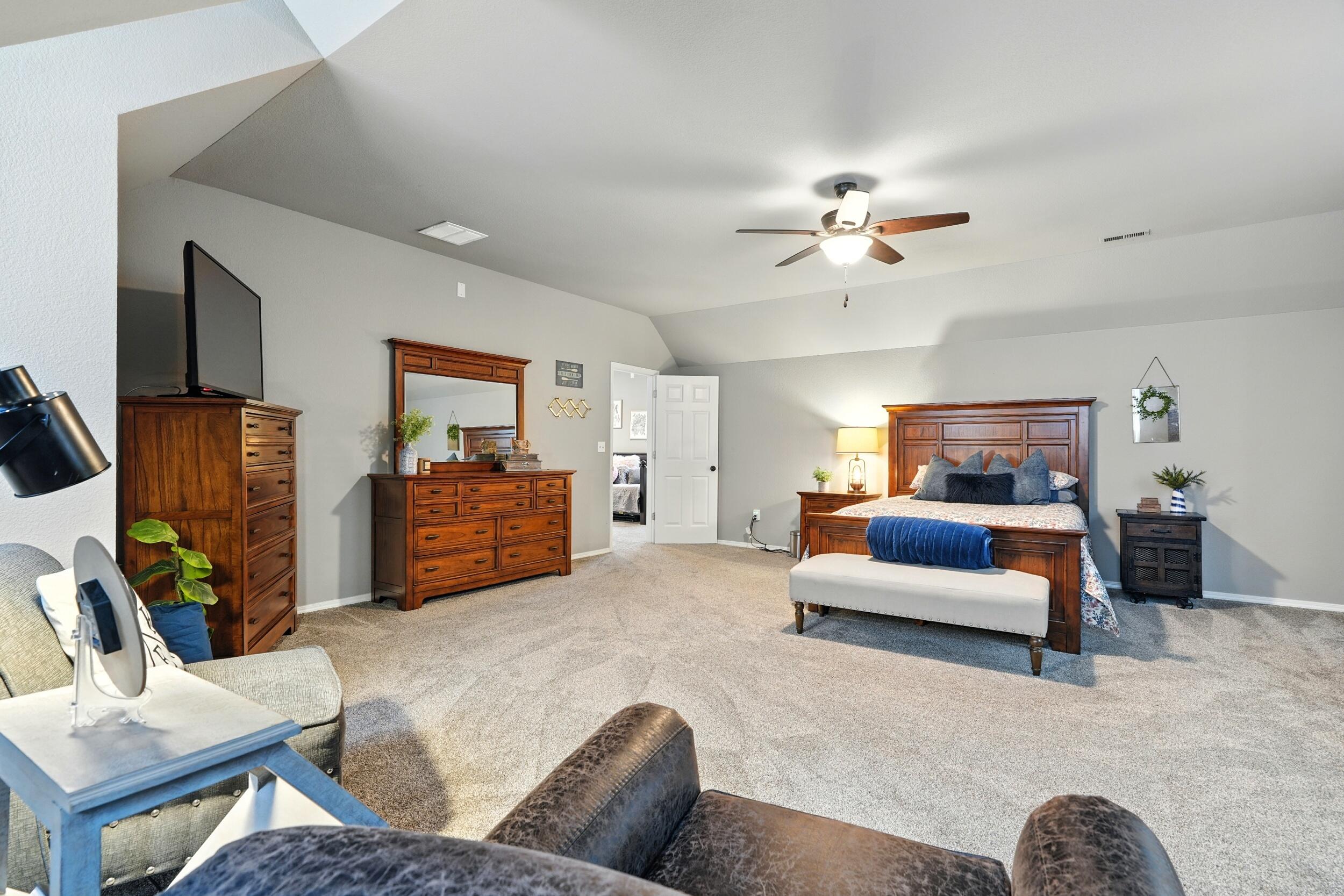 main property photo 59