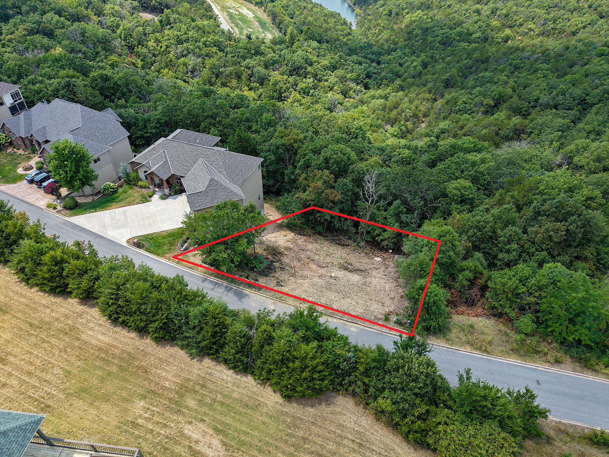 main property photo 10