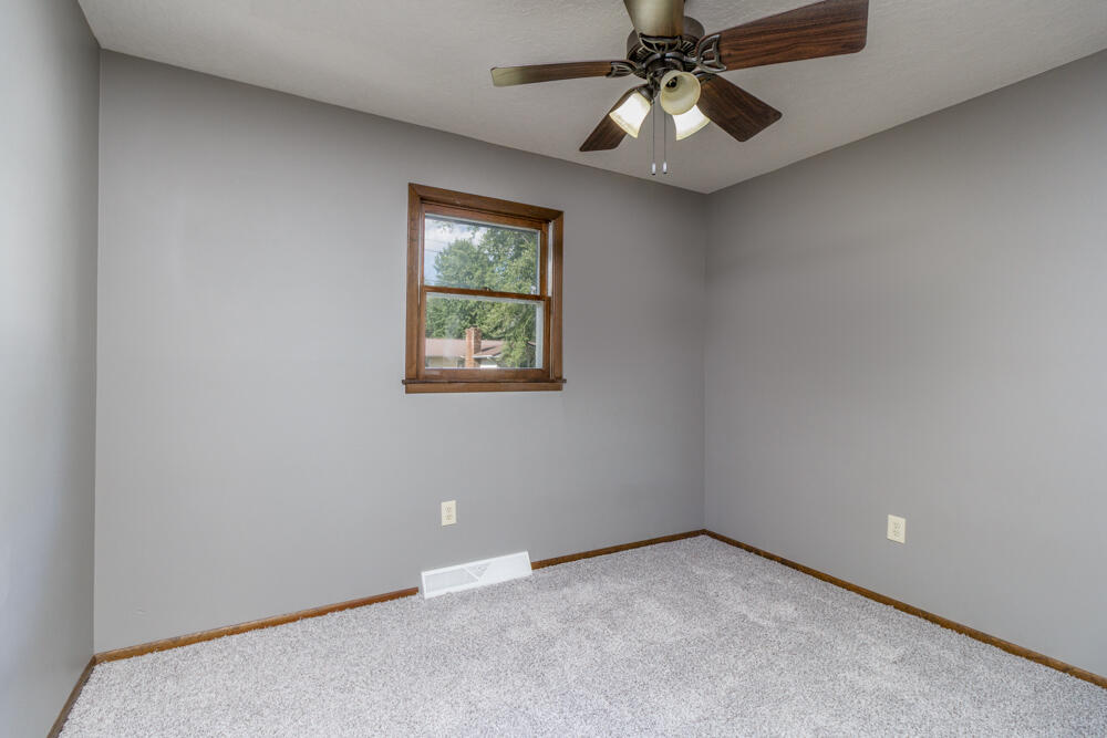 property viewer photo 13