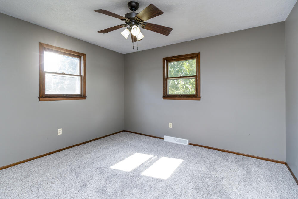 property viewer photo 15