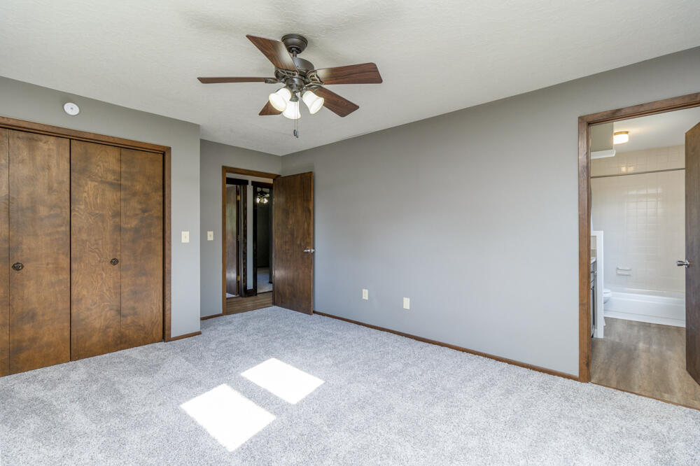 property viewer photo 18