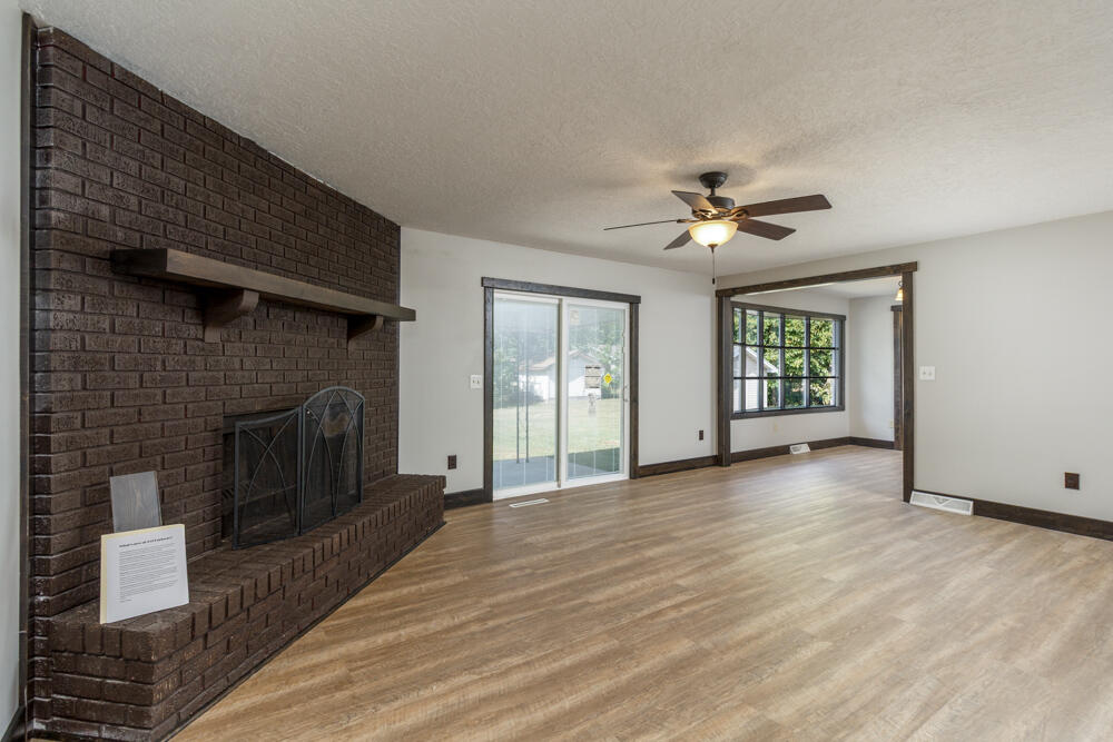 property viewer photo 5