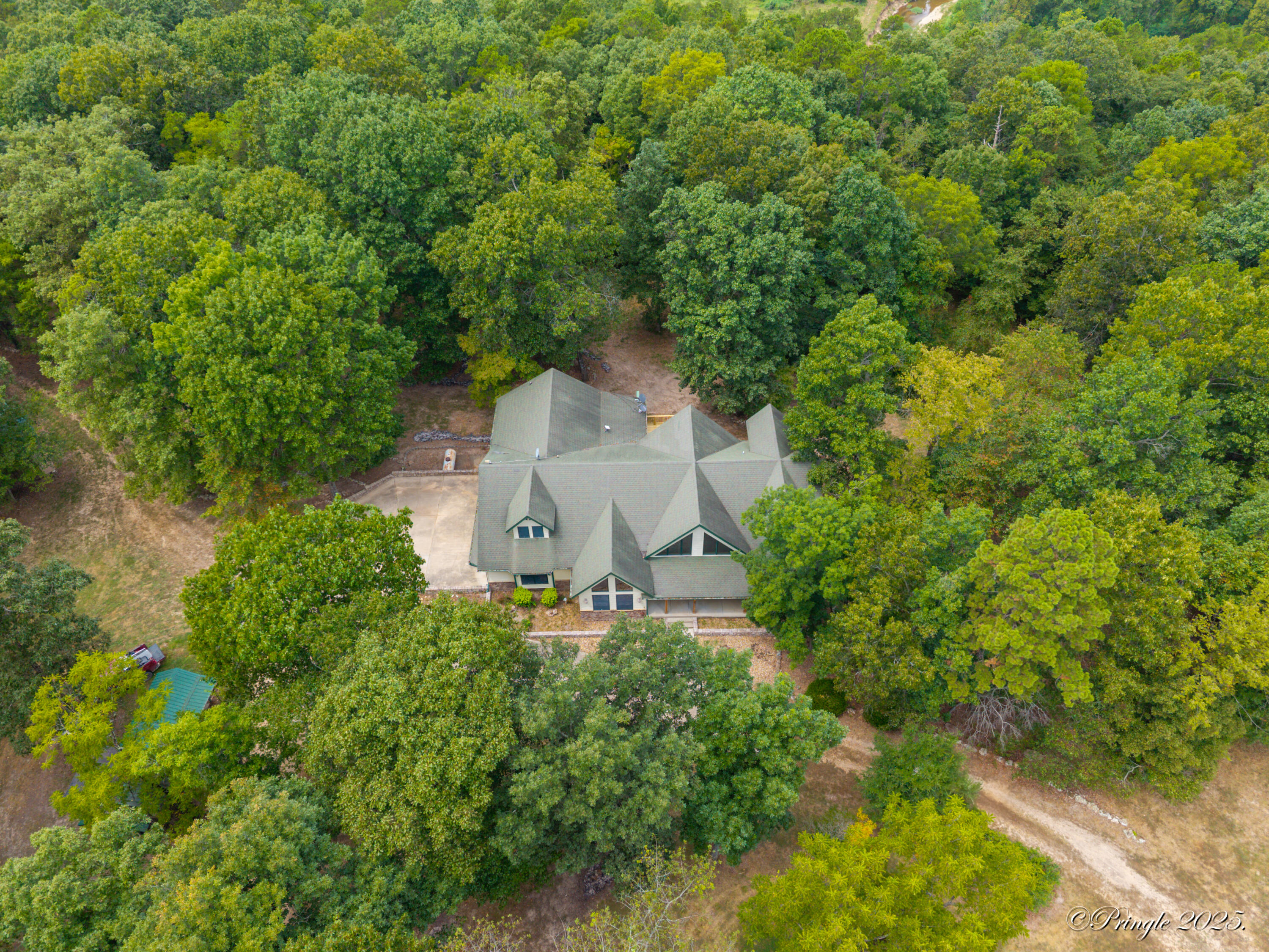 main property photo 6