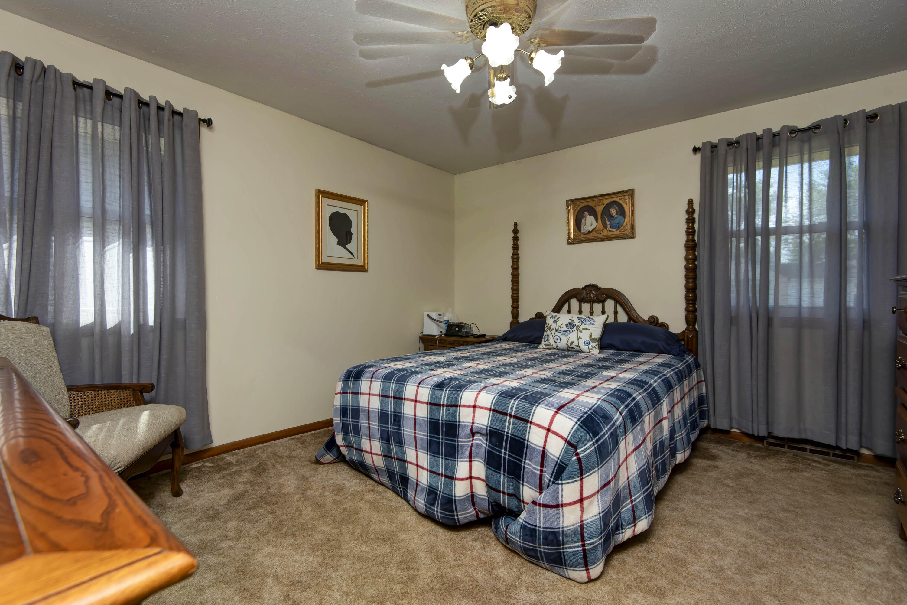 property viewer photo 15