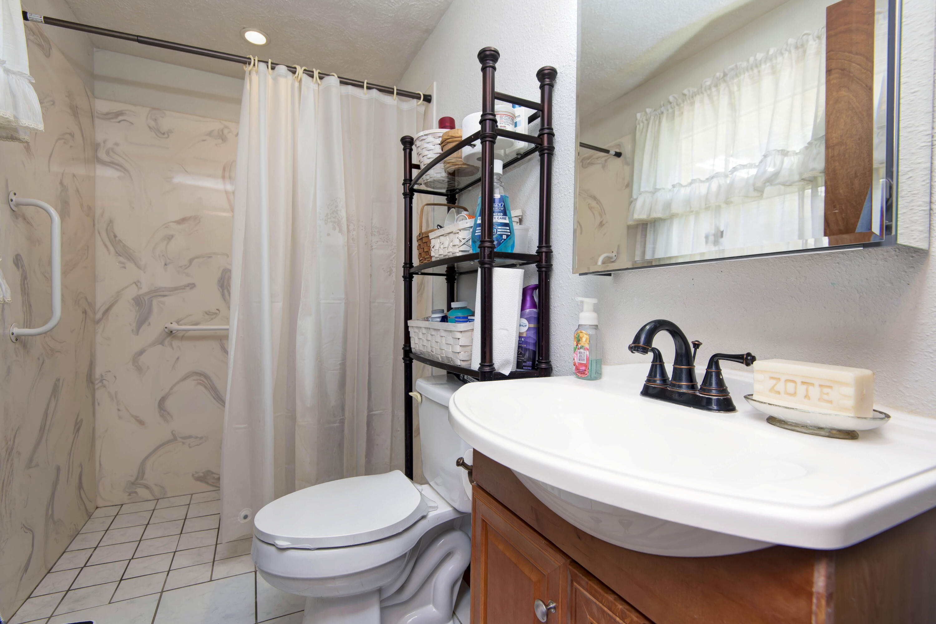 property viewer photo 16