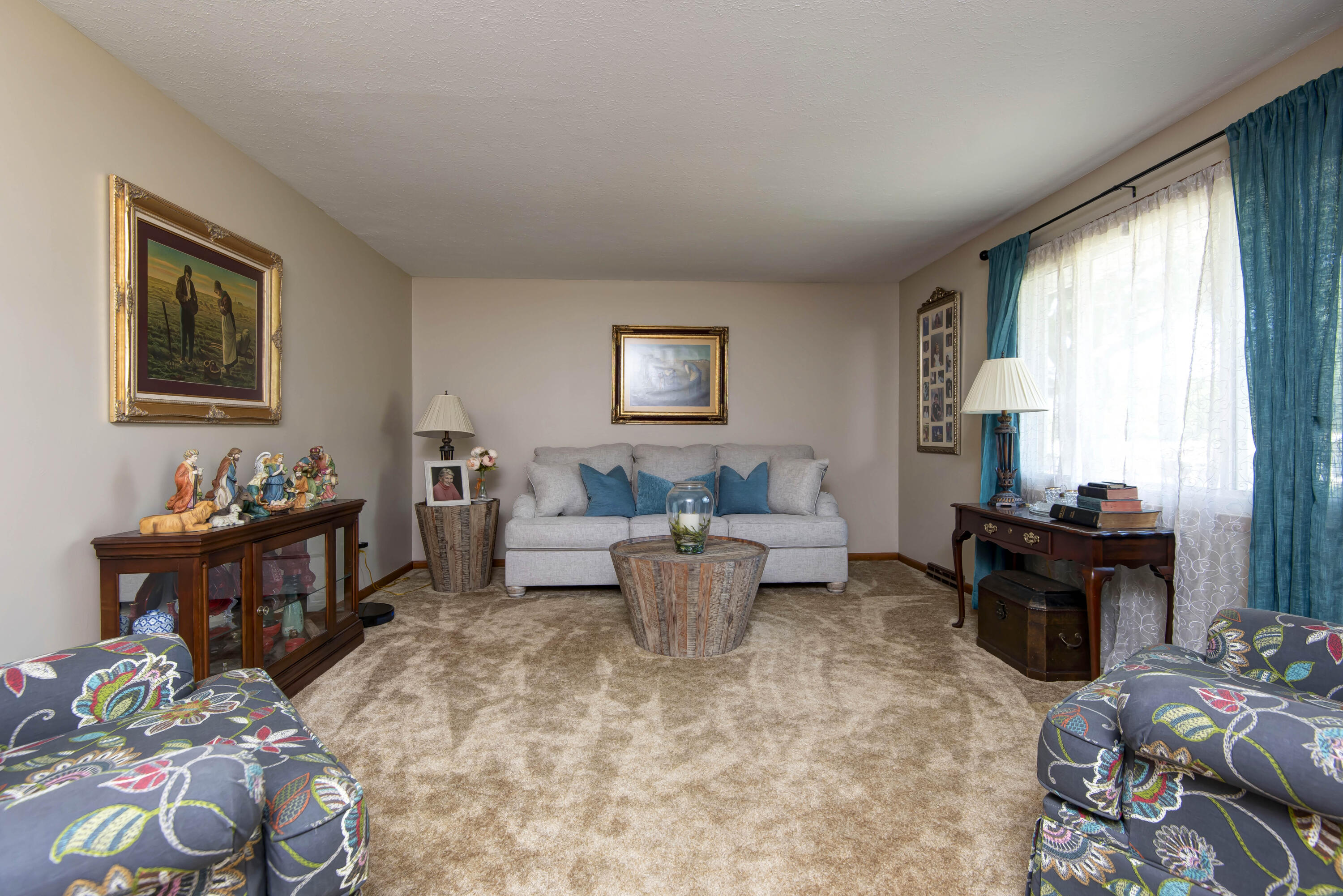 property viewer photo 2