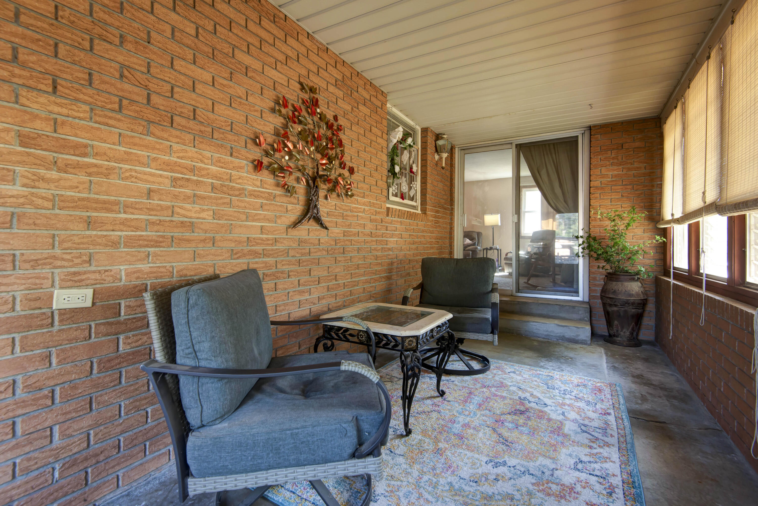 property viewer photo 20