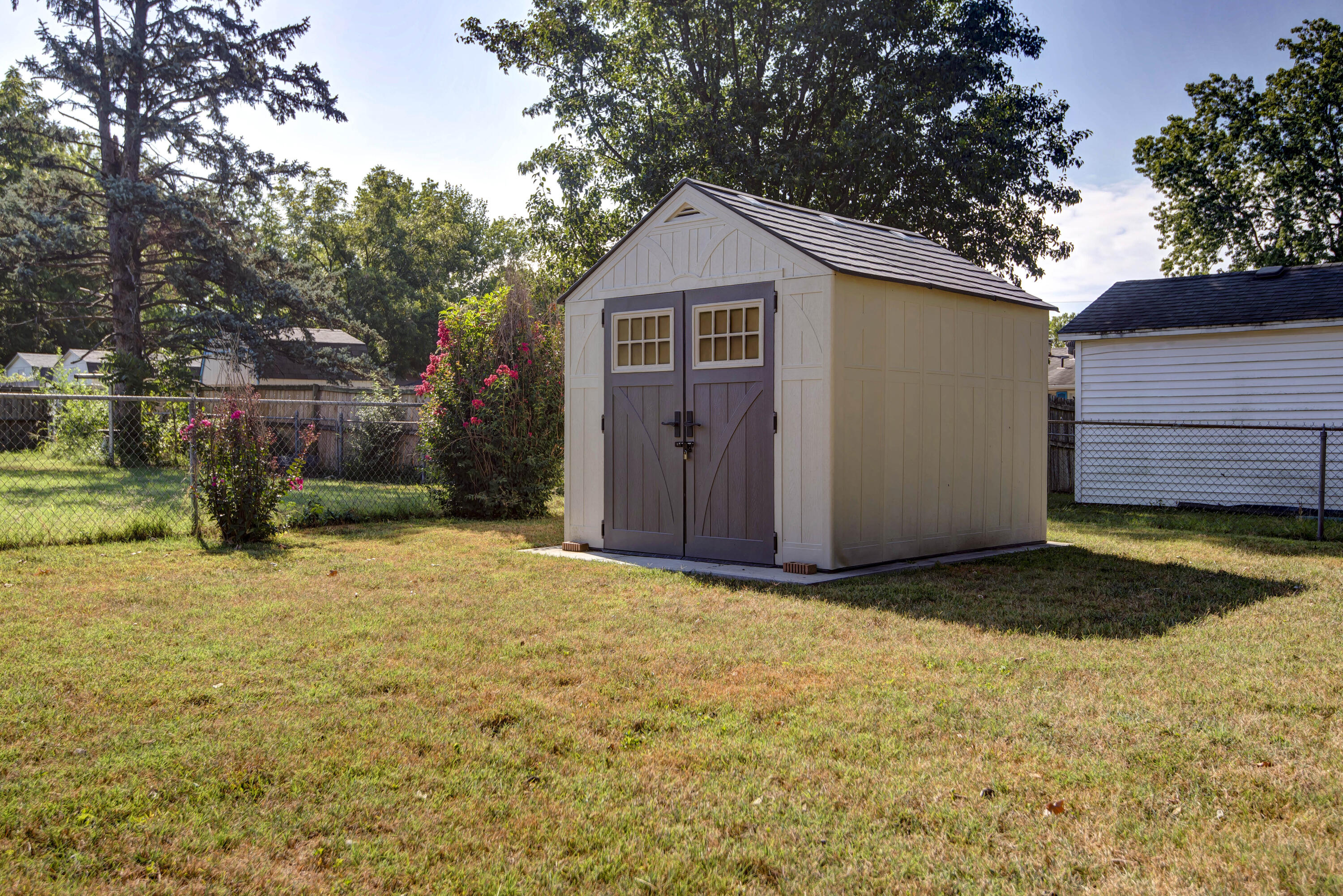 property viewer photo 23