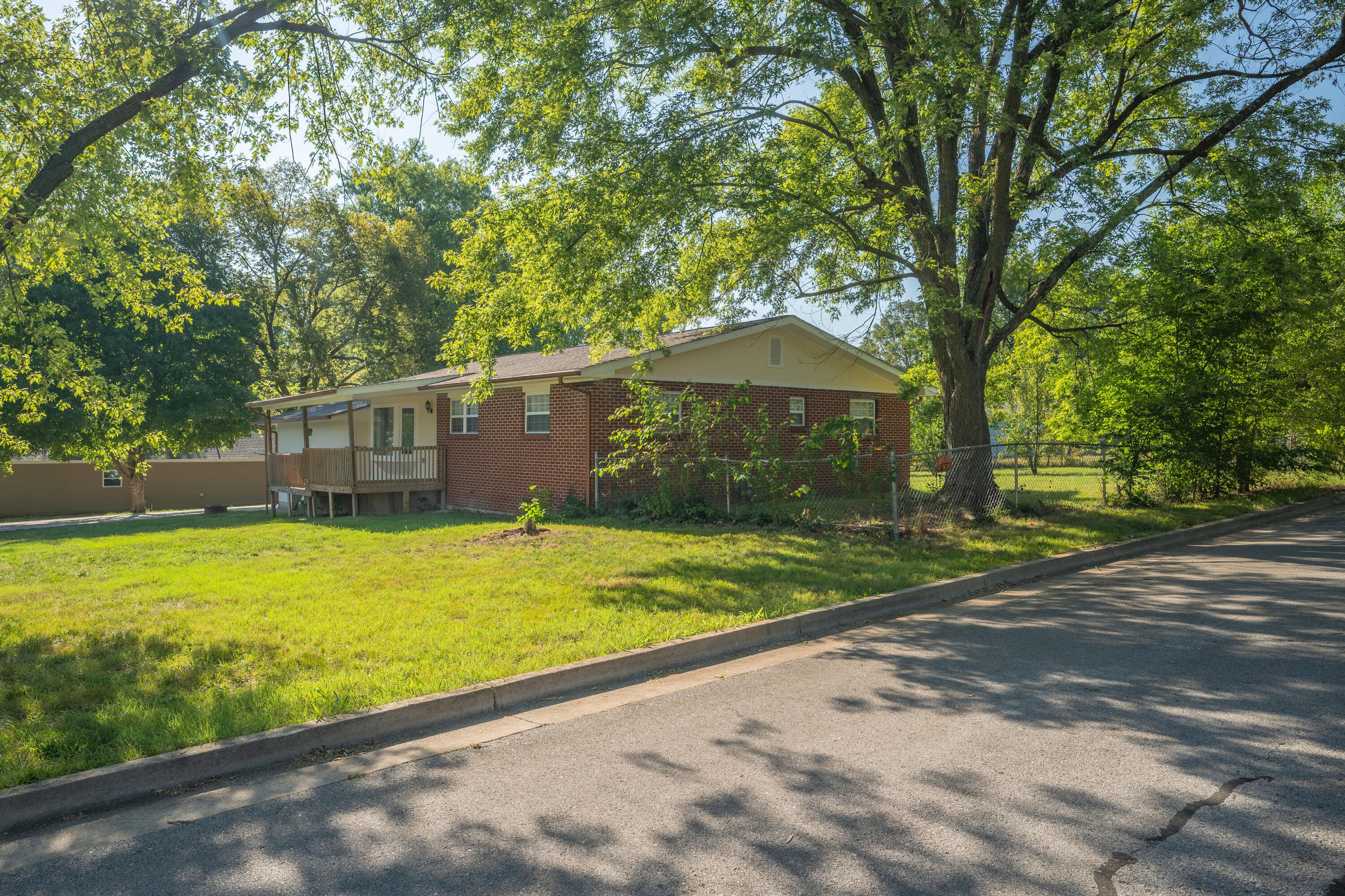 property viewer photo 1