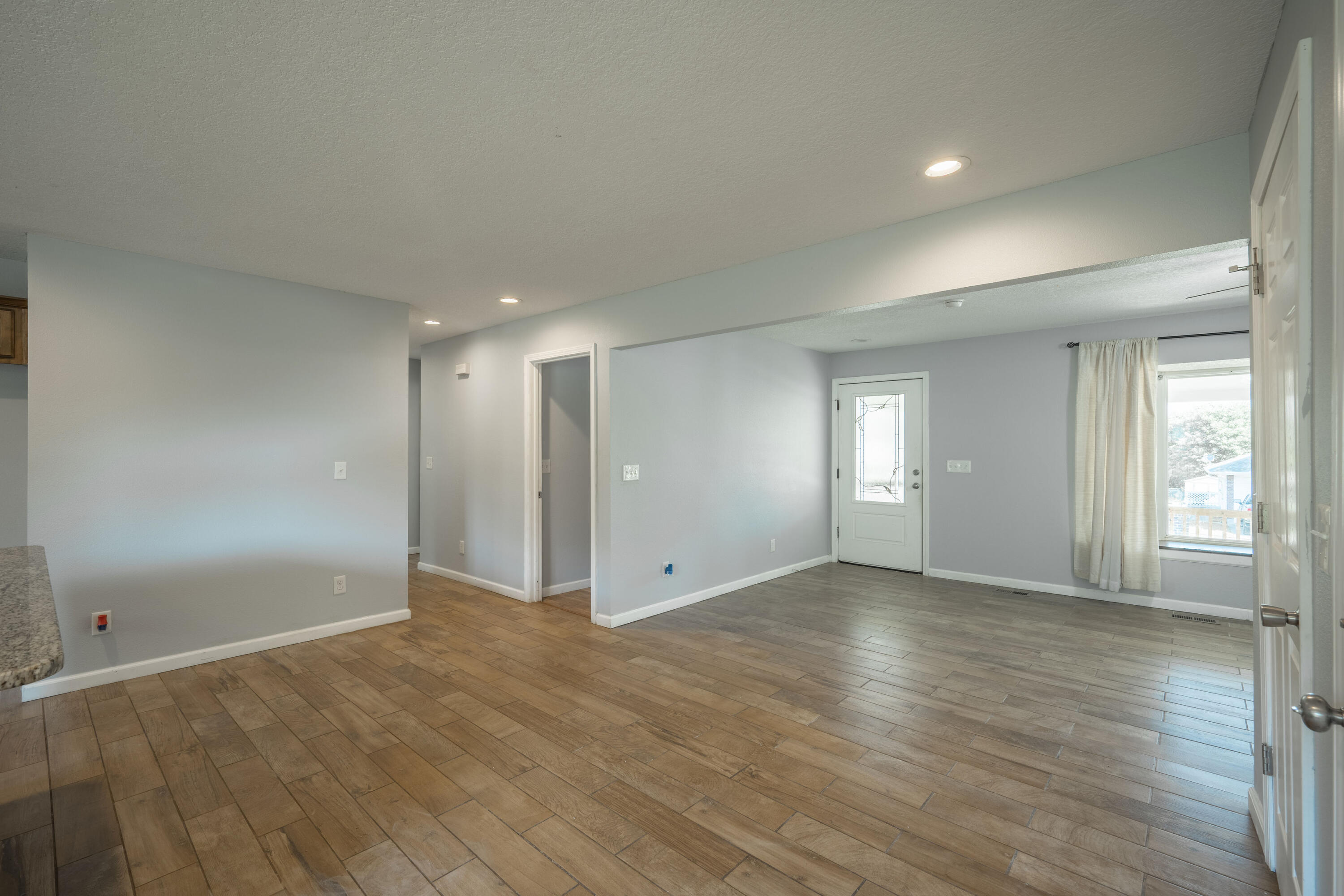 property viewer photo 14
