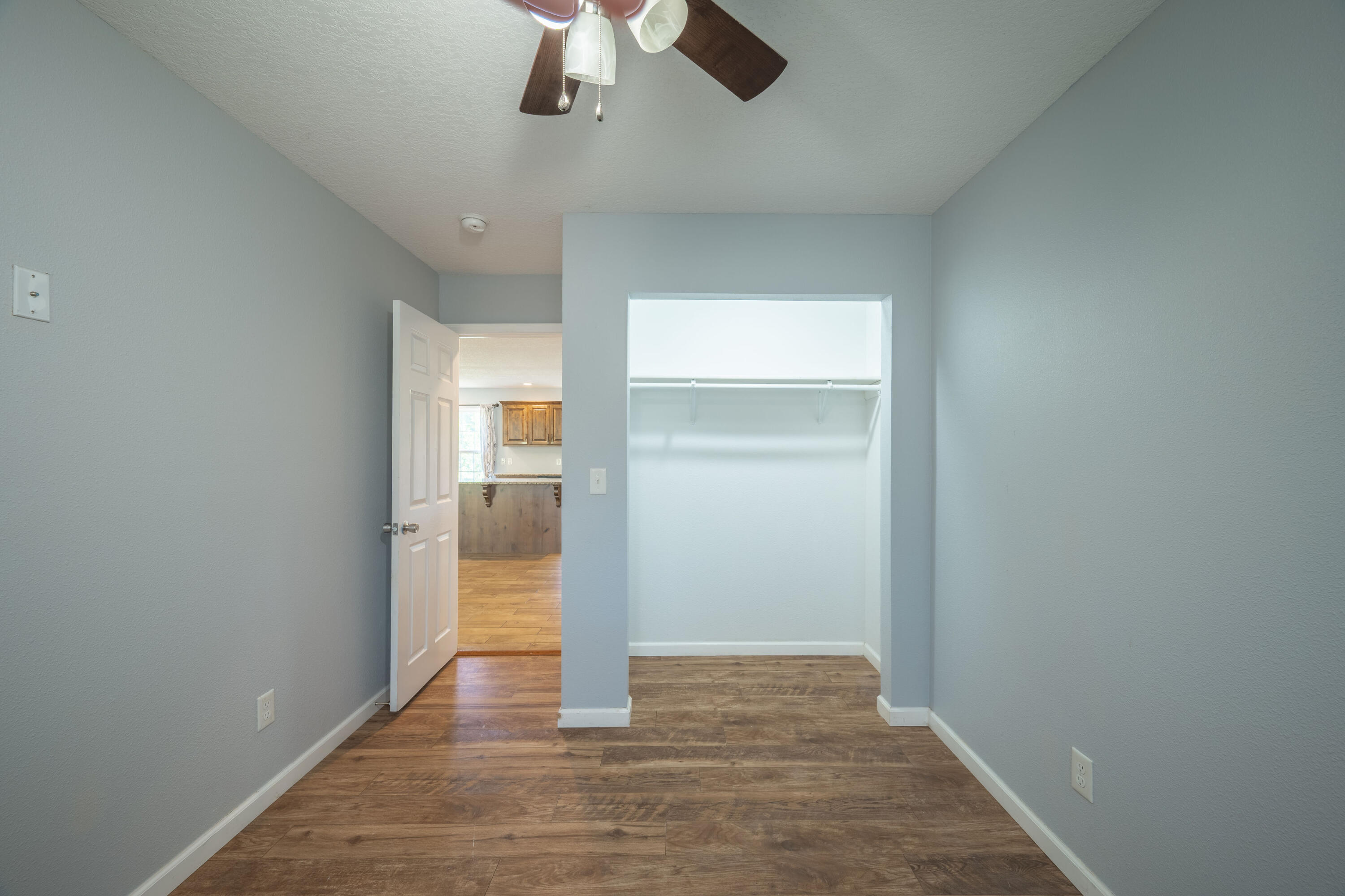 property viewer photo 17