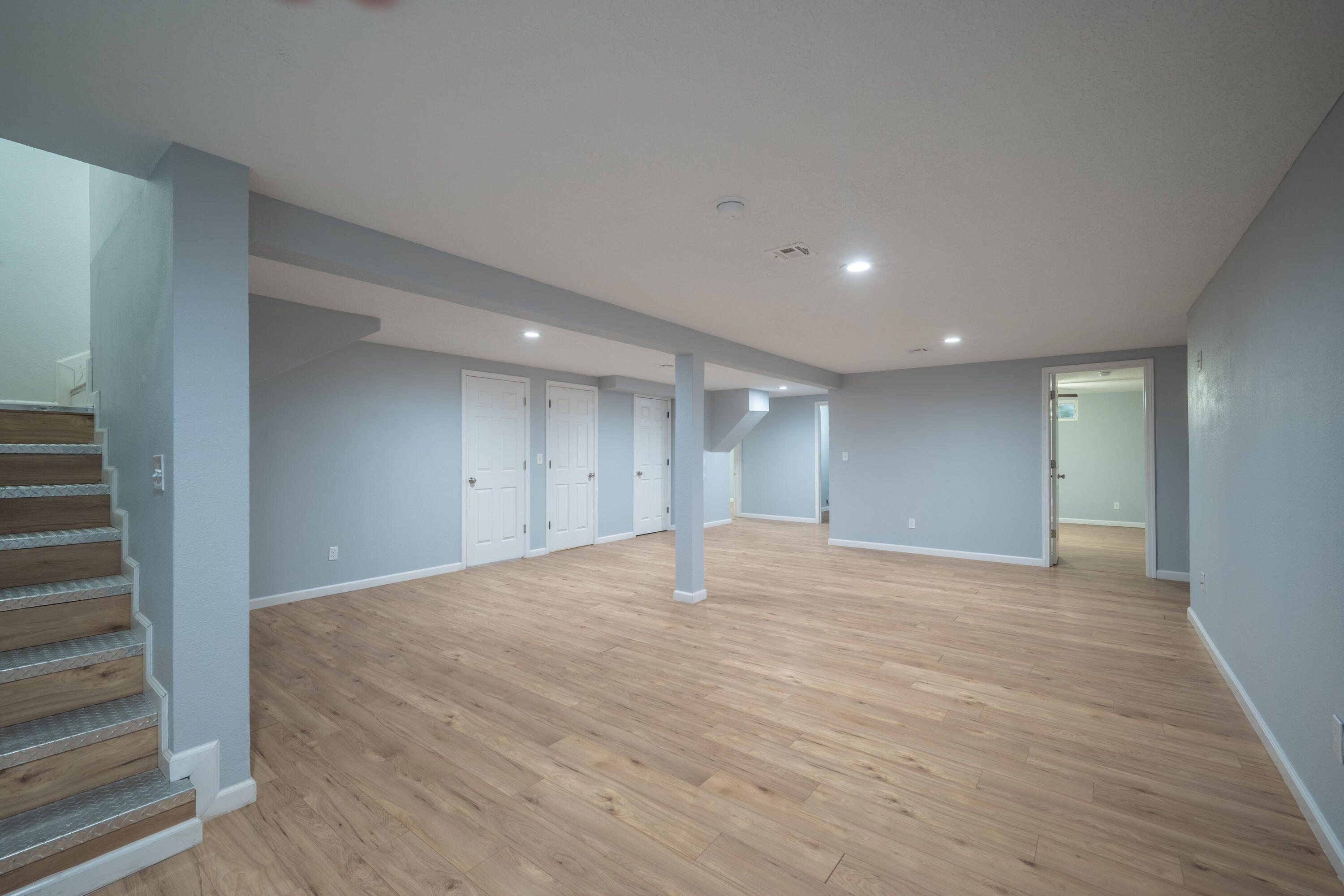 property viewer photo 25