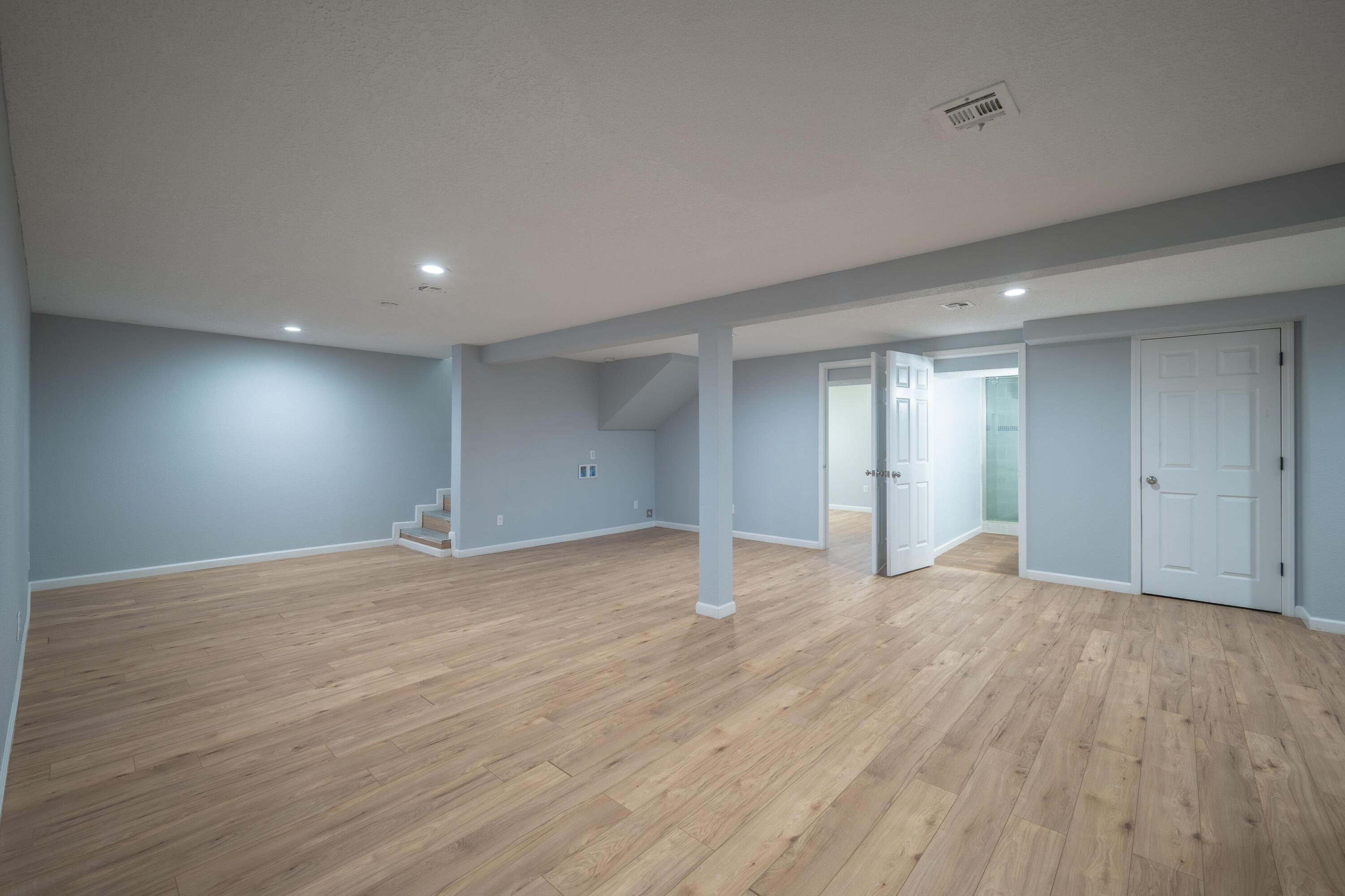 property viewer photo 26