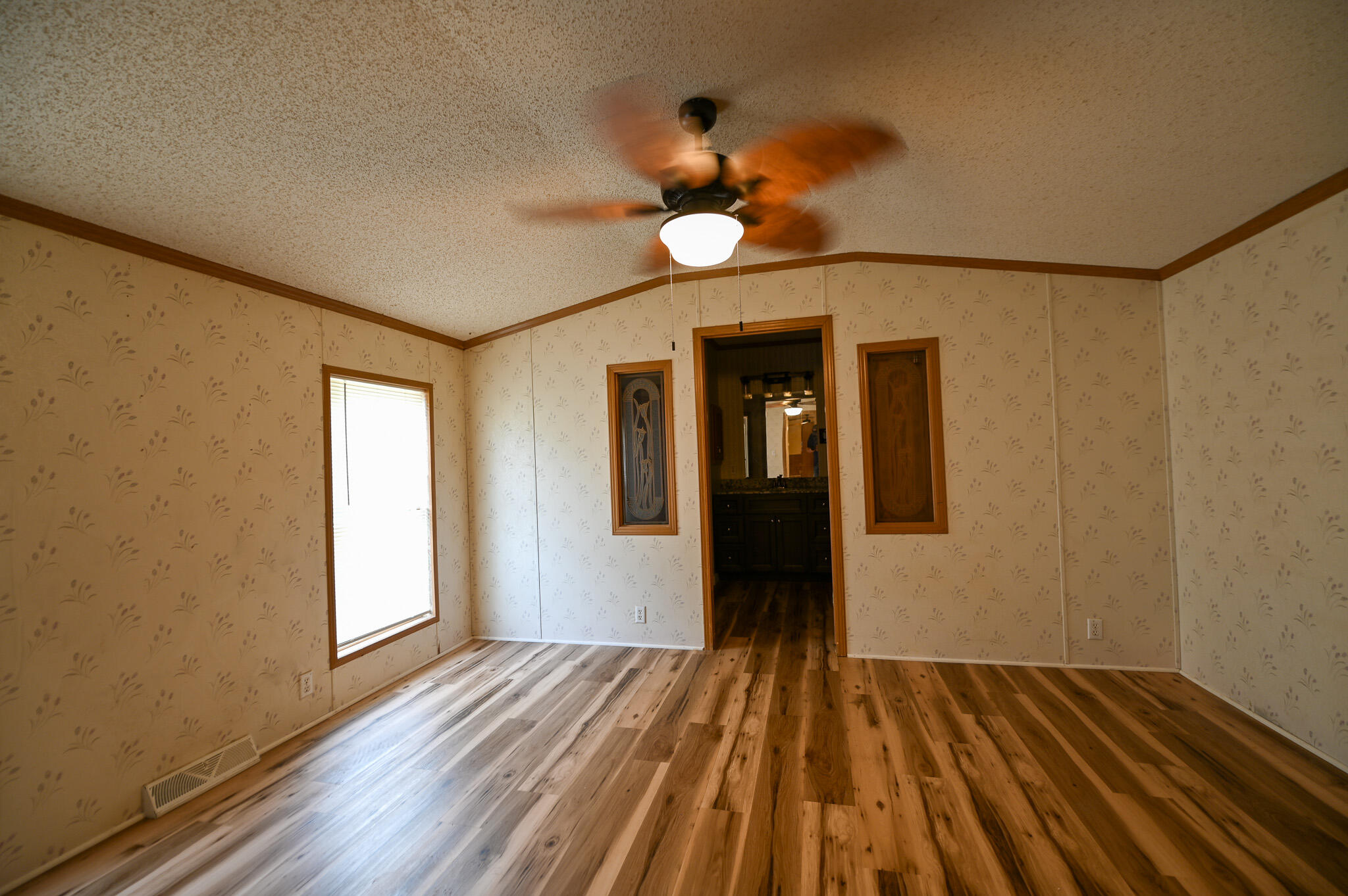 property viewer photo 11