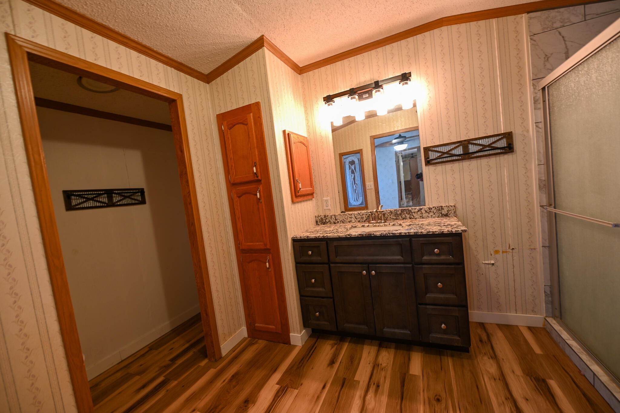 property viewer photo 12